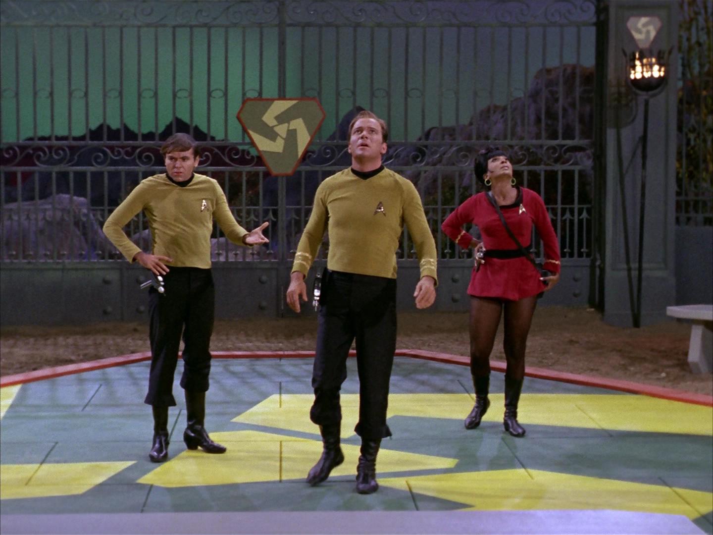 ariane179254_StarTrek_2x16_TheGamestersOfTriskelion_0128.jpg