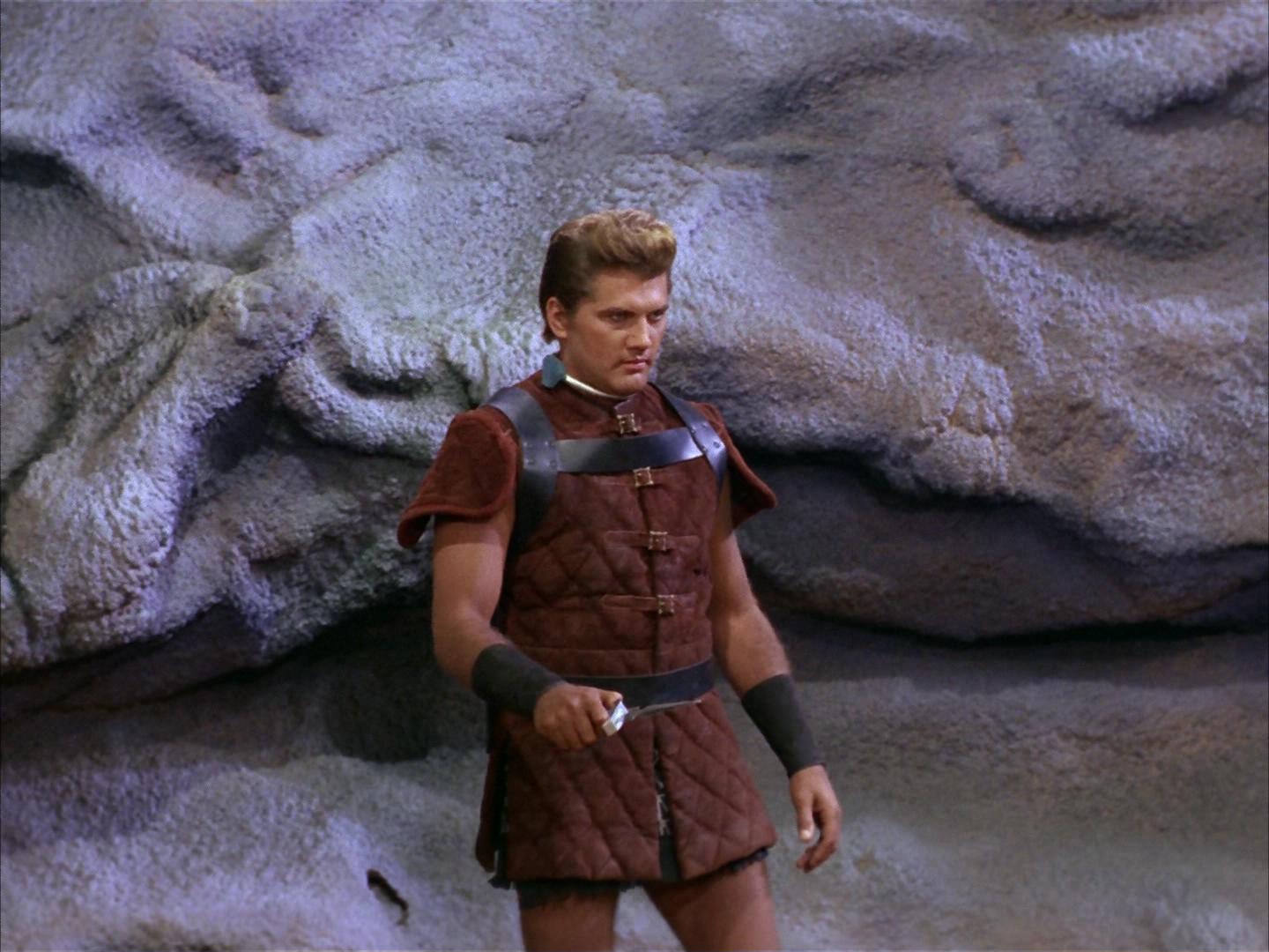 ariane179254_StarTrek_2x16_TheGamestersOfTriskelion_0144.jpg