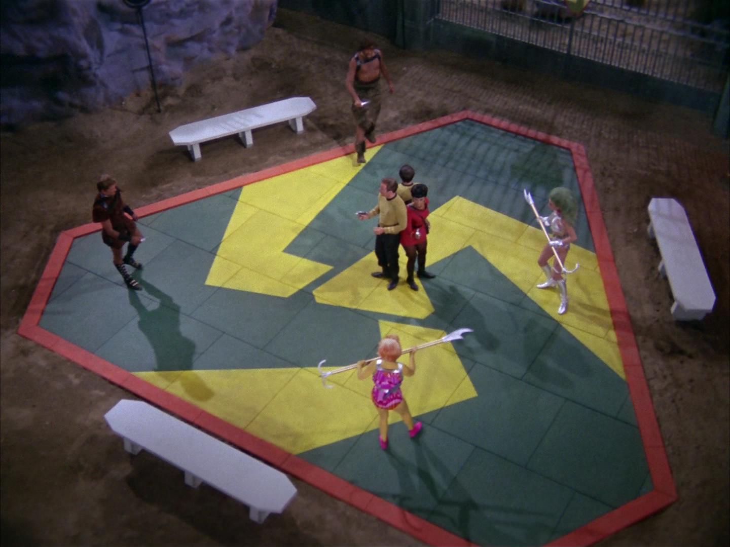 ariane179254_StarTrek_2x16_TheGamestersOfTriskelion_0162.jpg