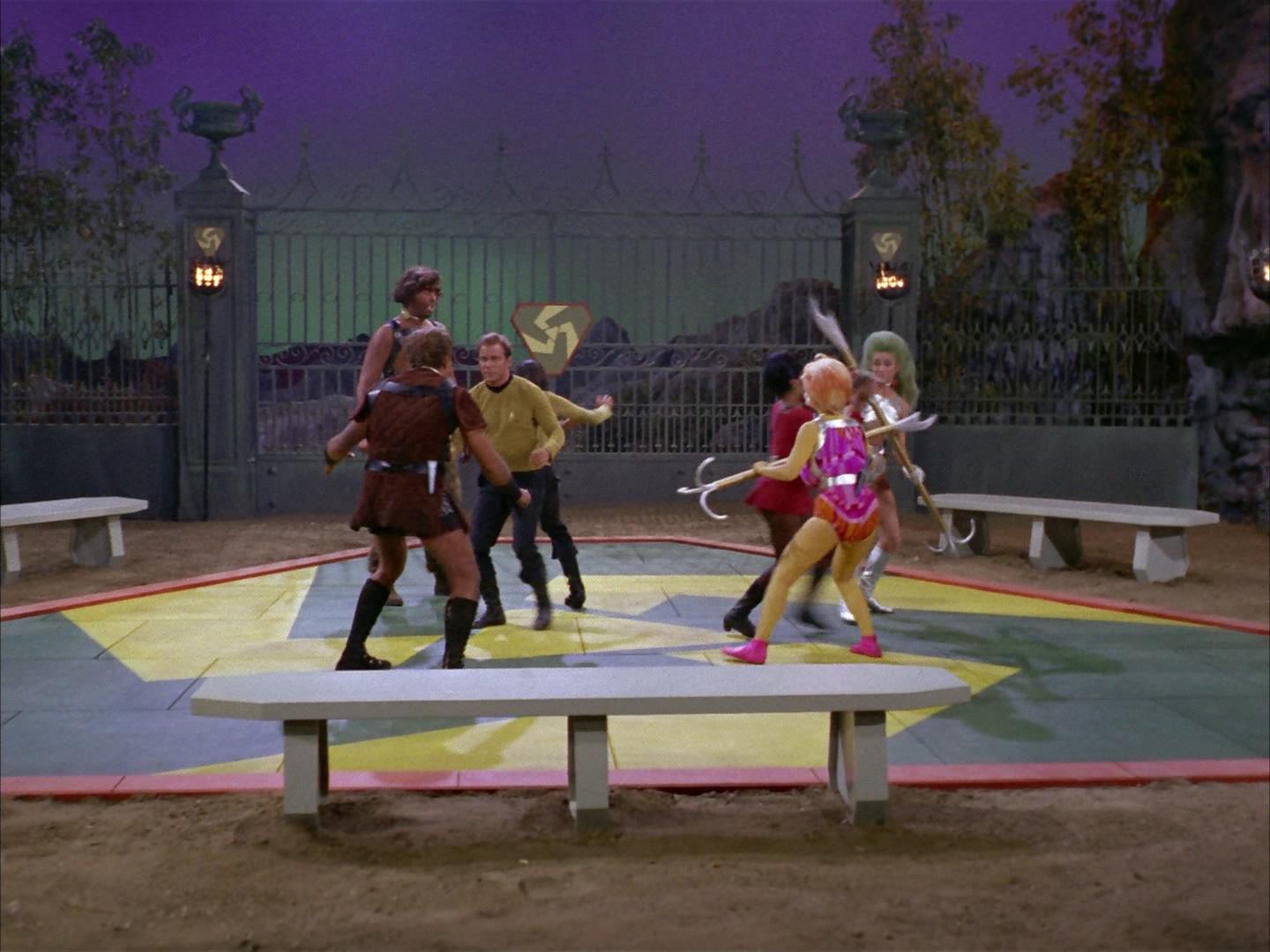 ariane179254_StarTrek_2x16_TheGamestersOfTriskelion_0174.jpg