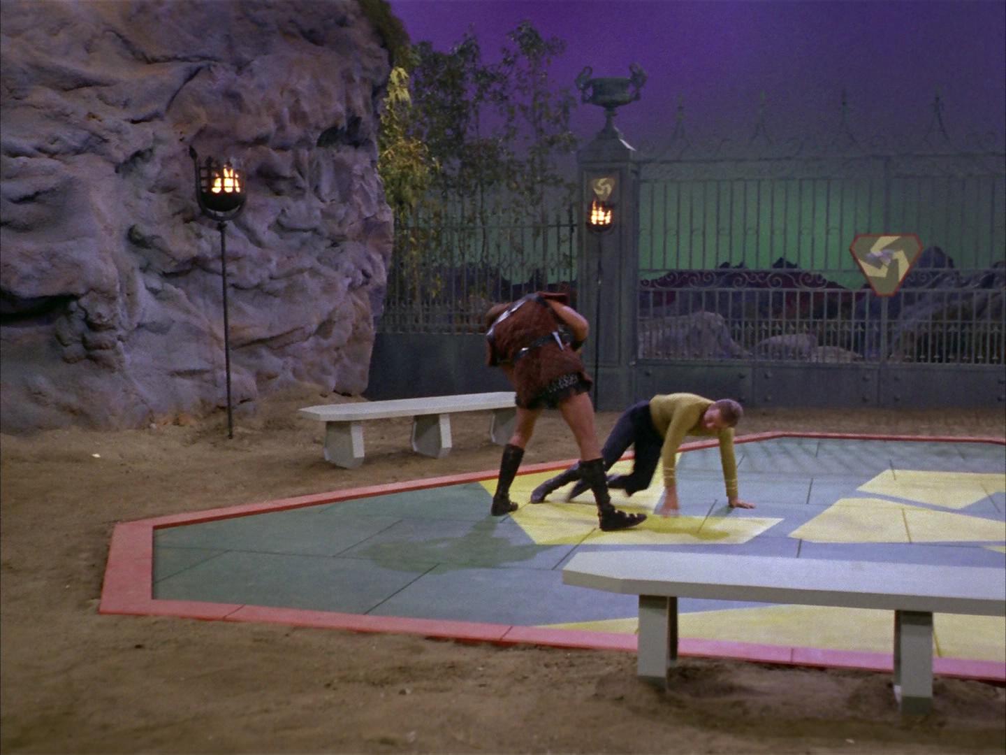 ariane179254_StarTrek_2x16_TheGamestersOfTriskelion_0182.jpg
