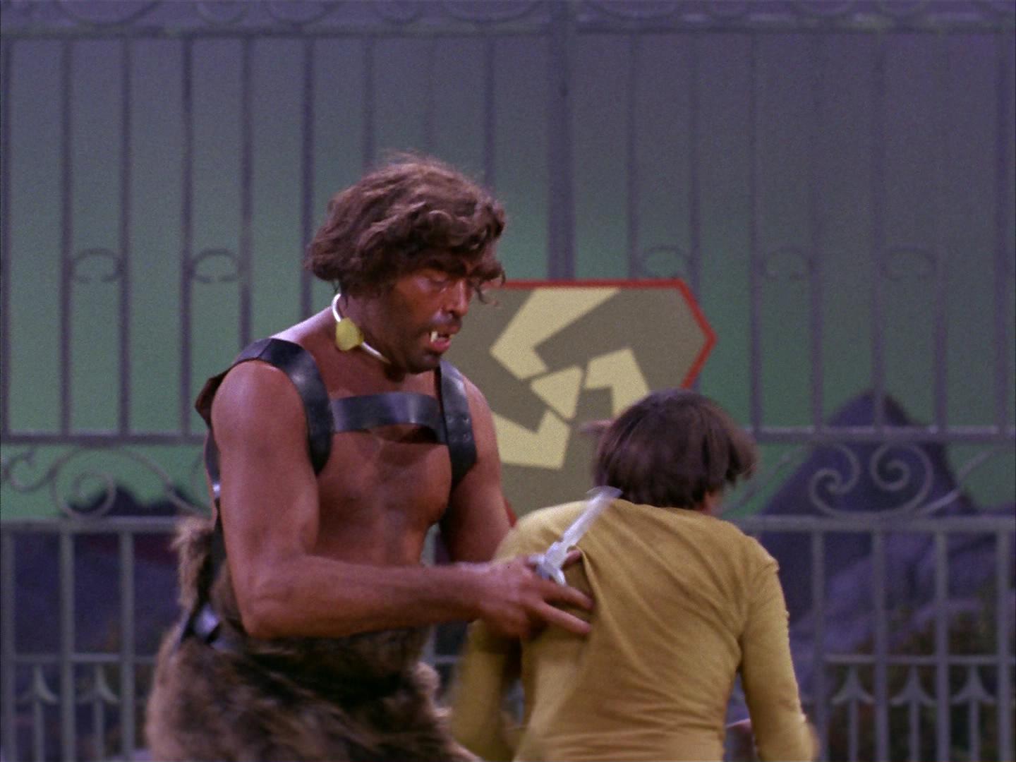 ariane179254_StarTrek_2x16_TheGamestersOfTriskelion_0183.jpg