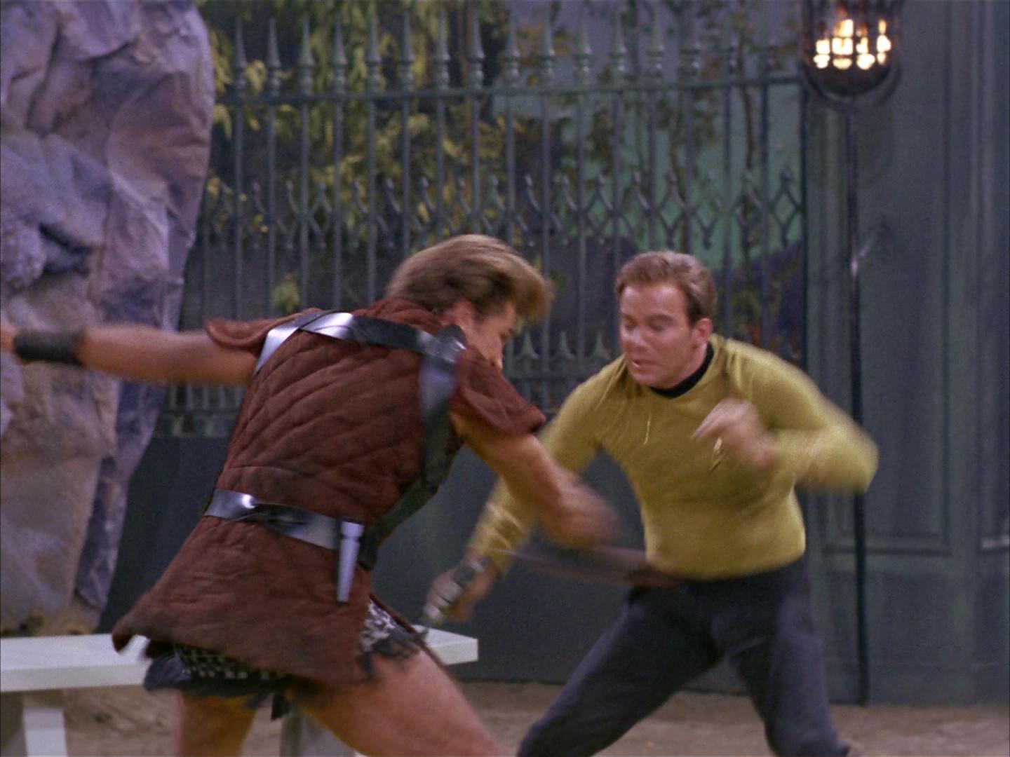 ariane179254_StarTrek_2x16_TheGamestersOfTriskelion_0189.jpg
