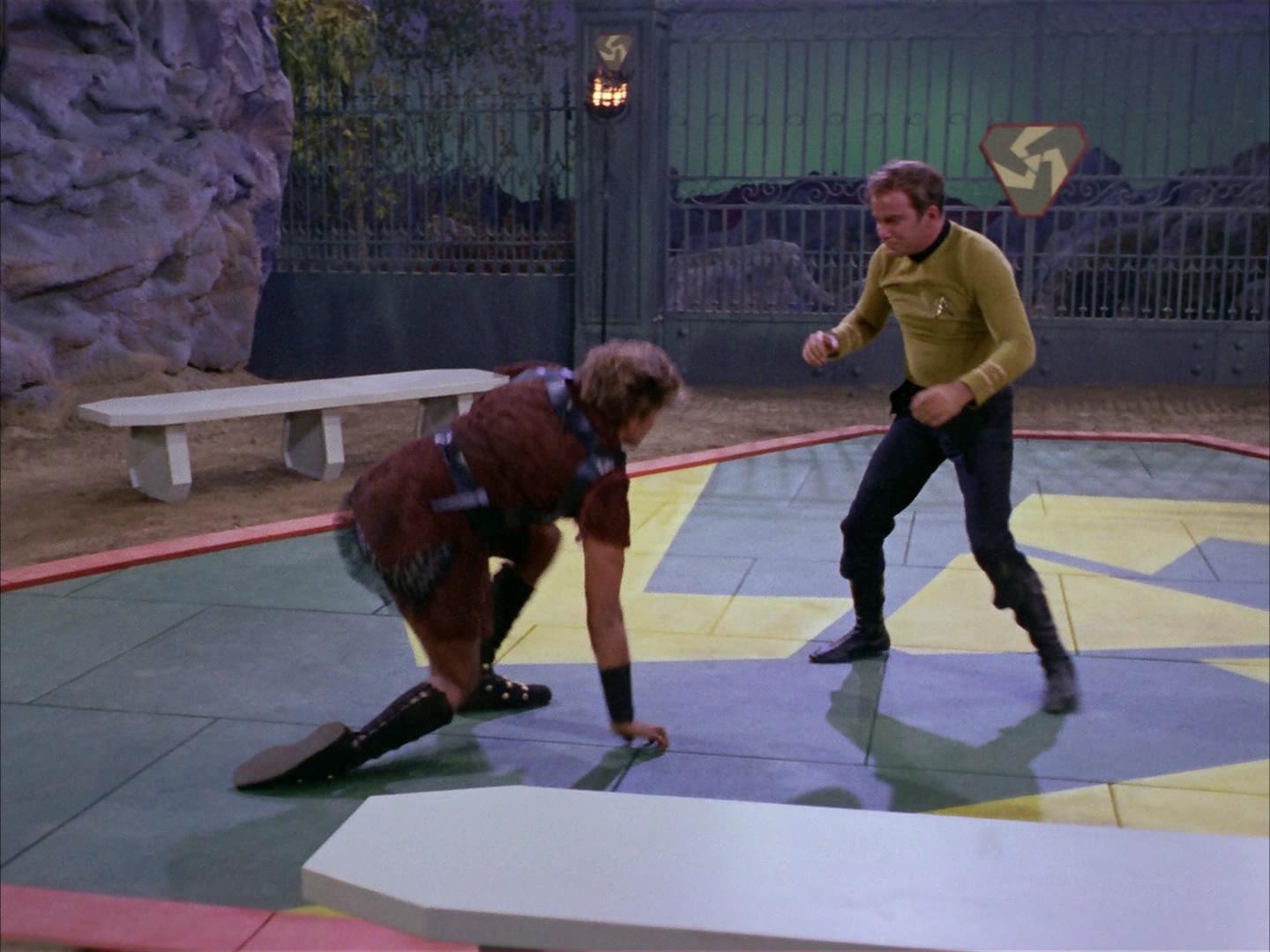 ariane179254_StarTrek_2x16_TheGamestersOfTriskelion_0201.jpg
