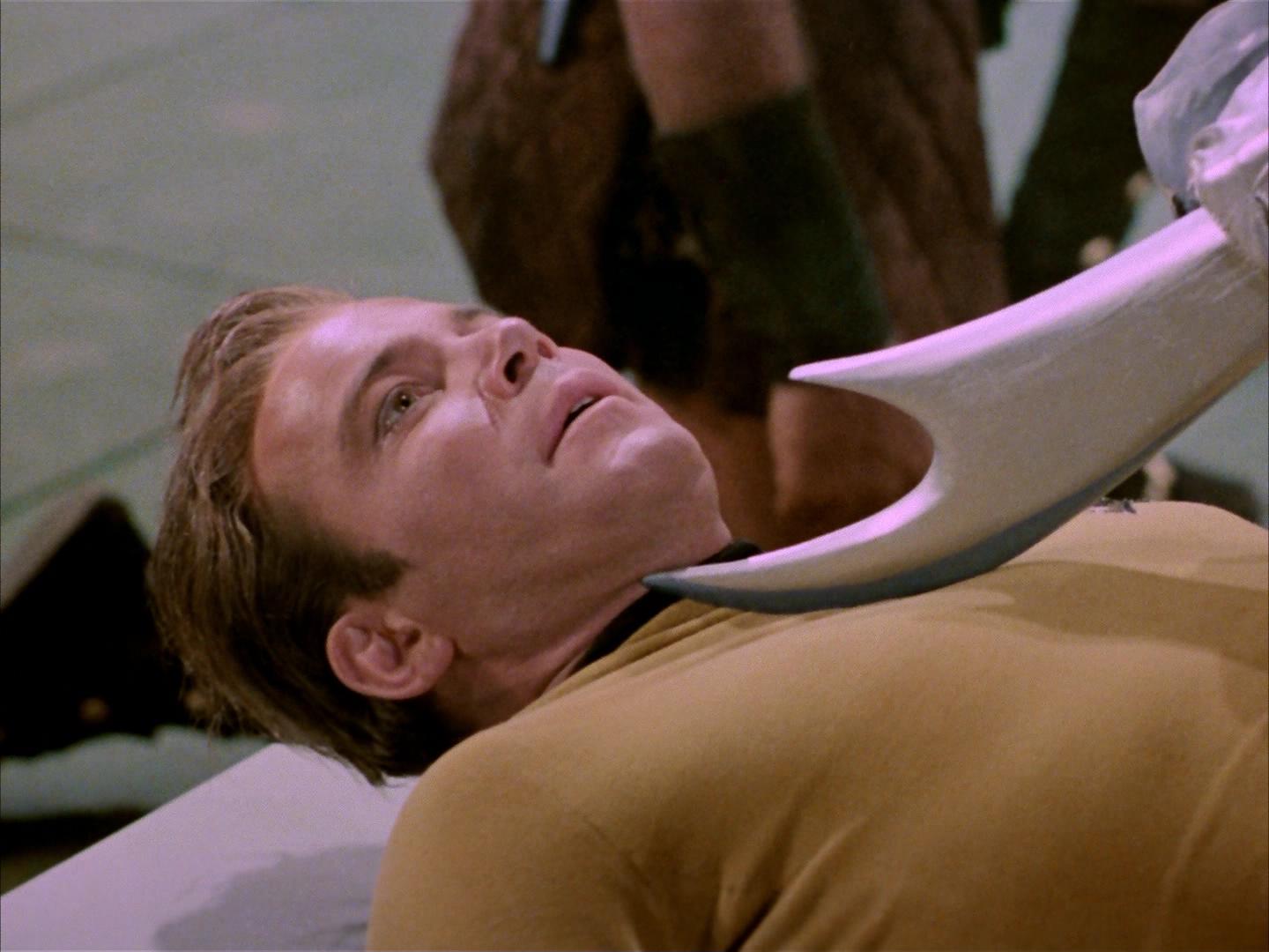 ariane179254_StarTrek_2x16_TheGamestersOfTriskelion_0217.jpg