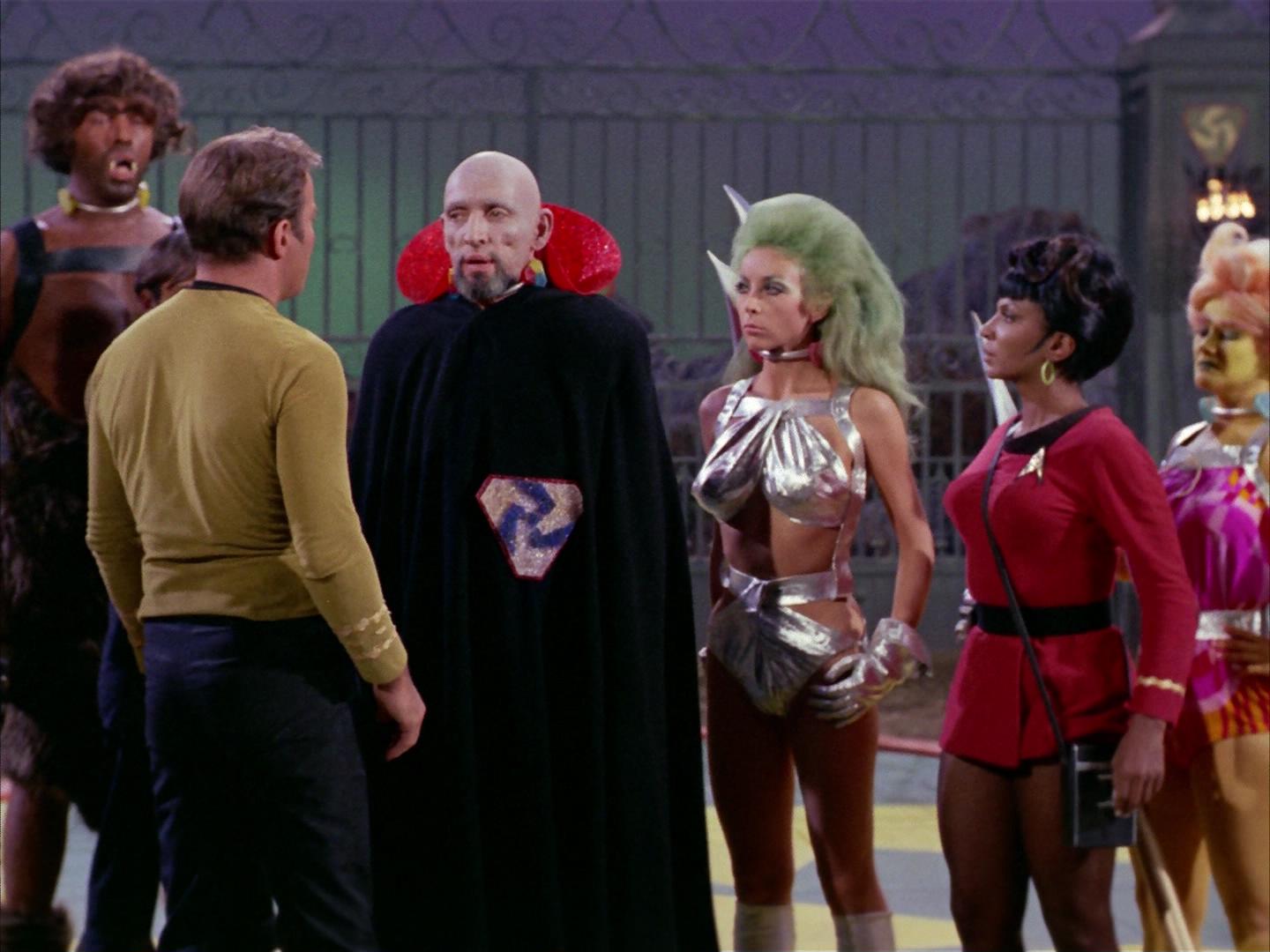 ariane179254_StarTrek_2x16_TheGamestersOfTriskelion_0336.jpg