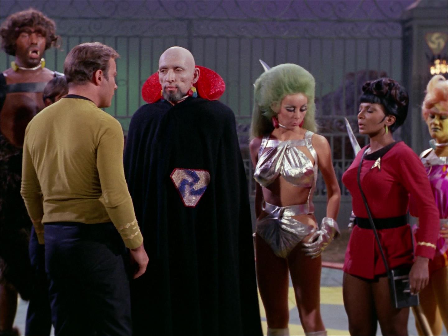 ariane179254_StarTrek_2x16_TheGamestersOfTriskelion_0341.jpg