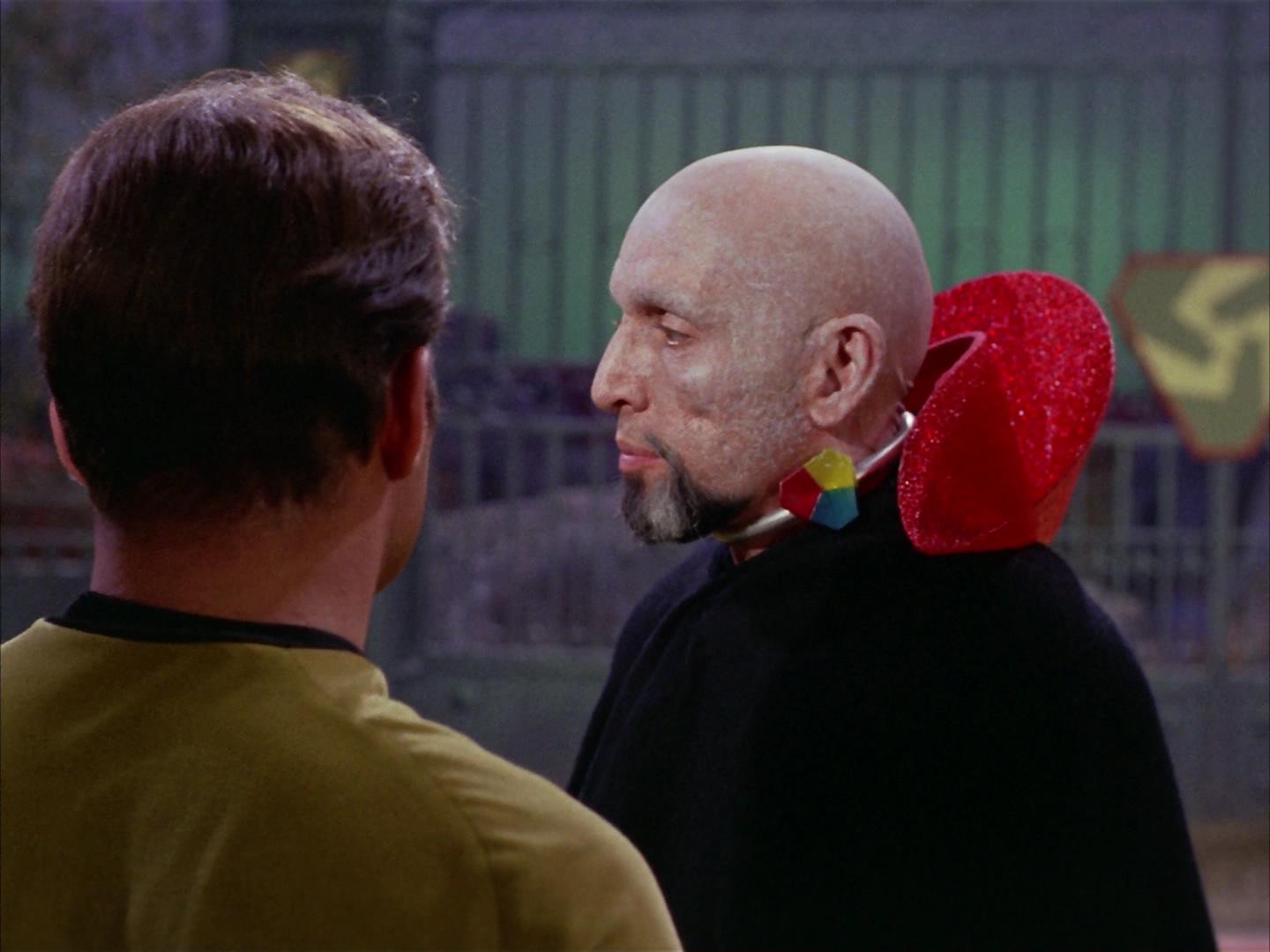ariane179254_StarTrek_2x16_TheGamestersOfTriskelion_0350.jpg