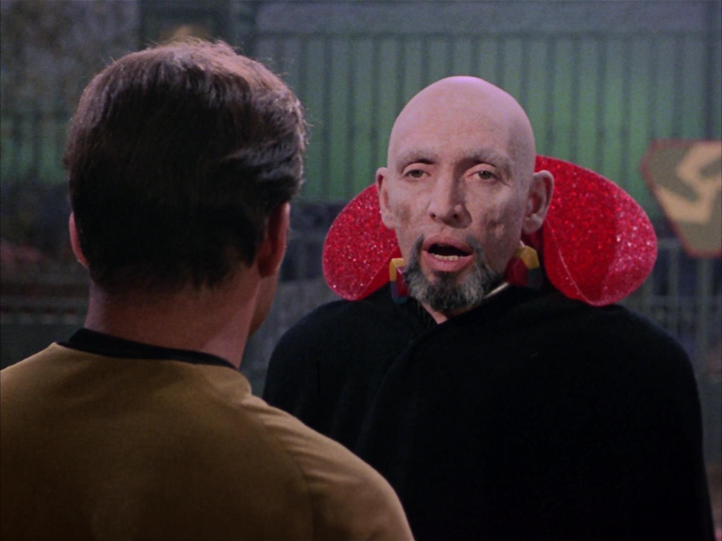 ariane179254_StarTrek_2x16_TheGamestersOfTriskelion_0364.jpg