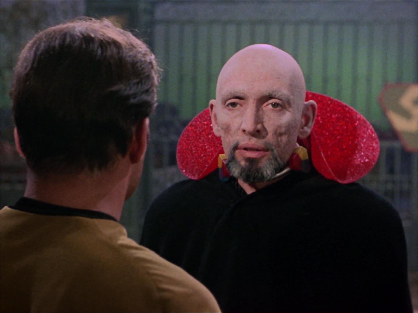 ariane179254_StarTrek_2x16_TheGamestersOfTriskelion_0370.jpg