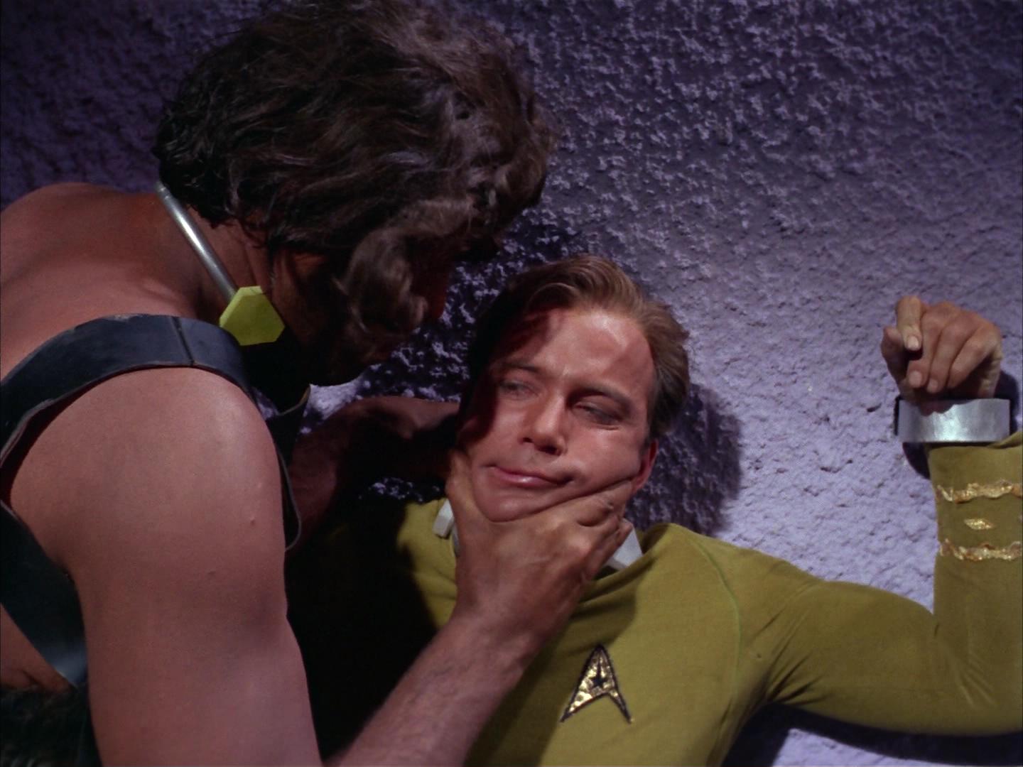 ariane179254_StarTrek_2x16_TheGamestersOfTriskelion_0375.jpg