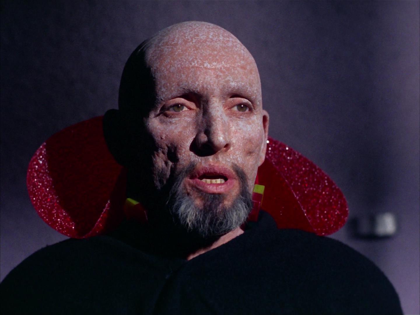 ariane179254_StarTrek_2x16_TheGamestersOfTriskelion_0399.jpg