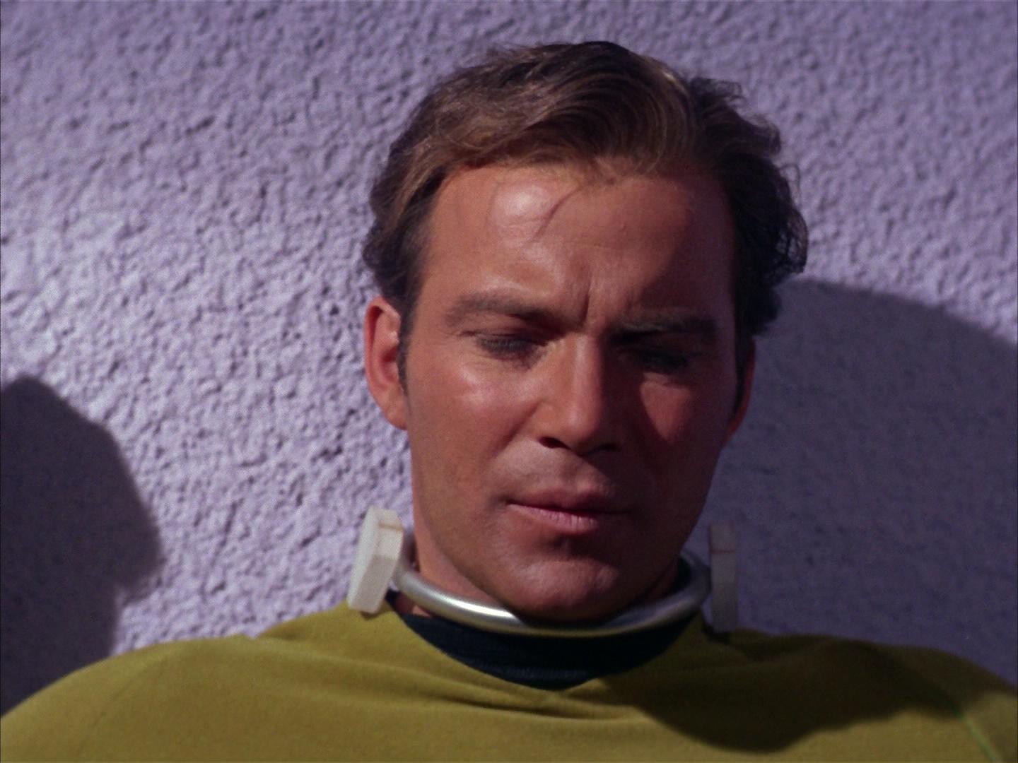 ariane179254_StarTrek_2x16_TheGamestersOfTriskelion_0402.jpg