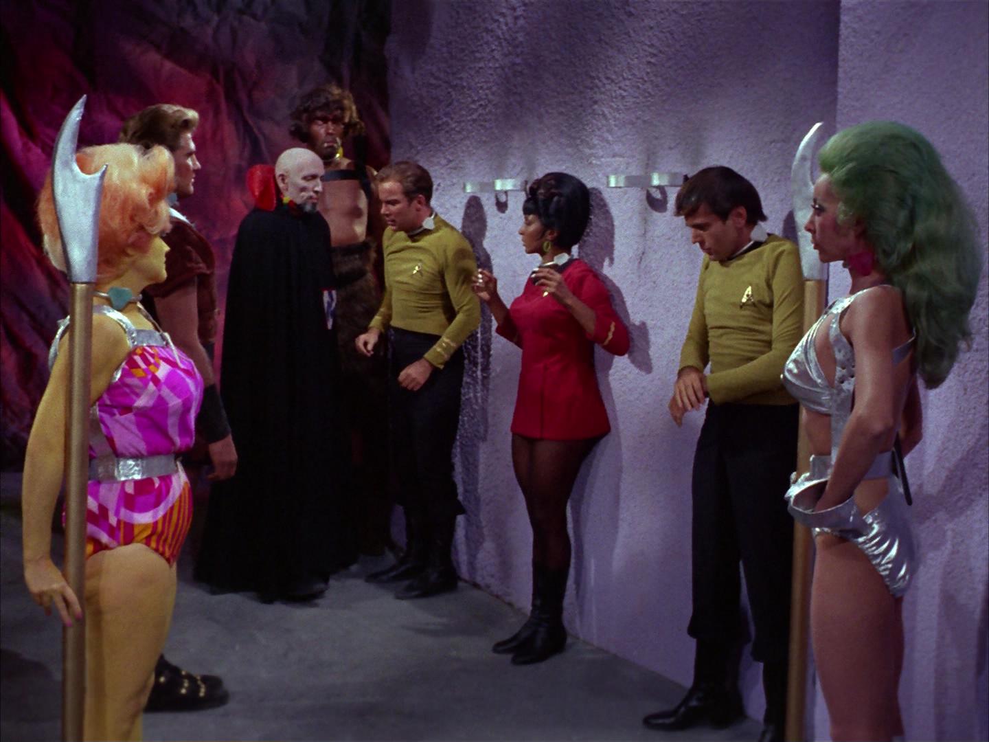 ariane179254_StarTrek_2x16_TheGamestersOfTriskelion_0441.jpg