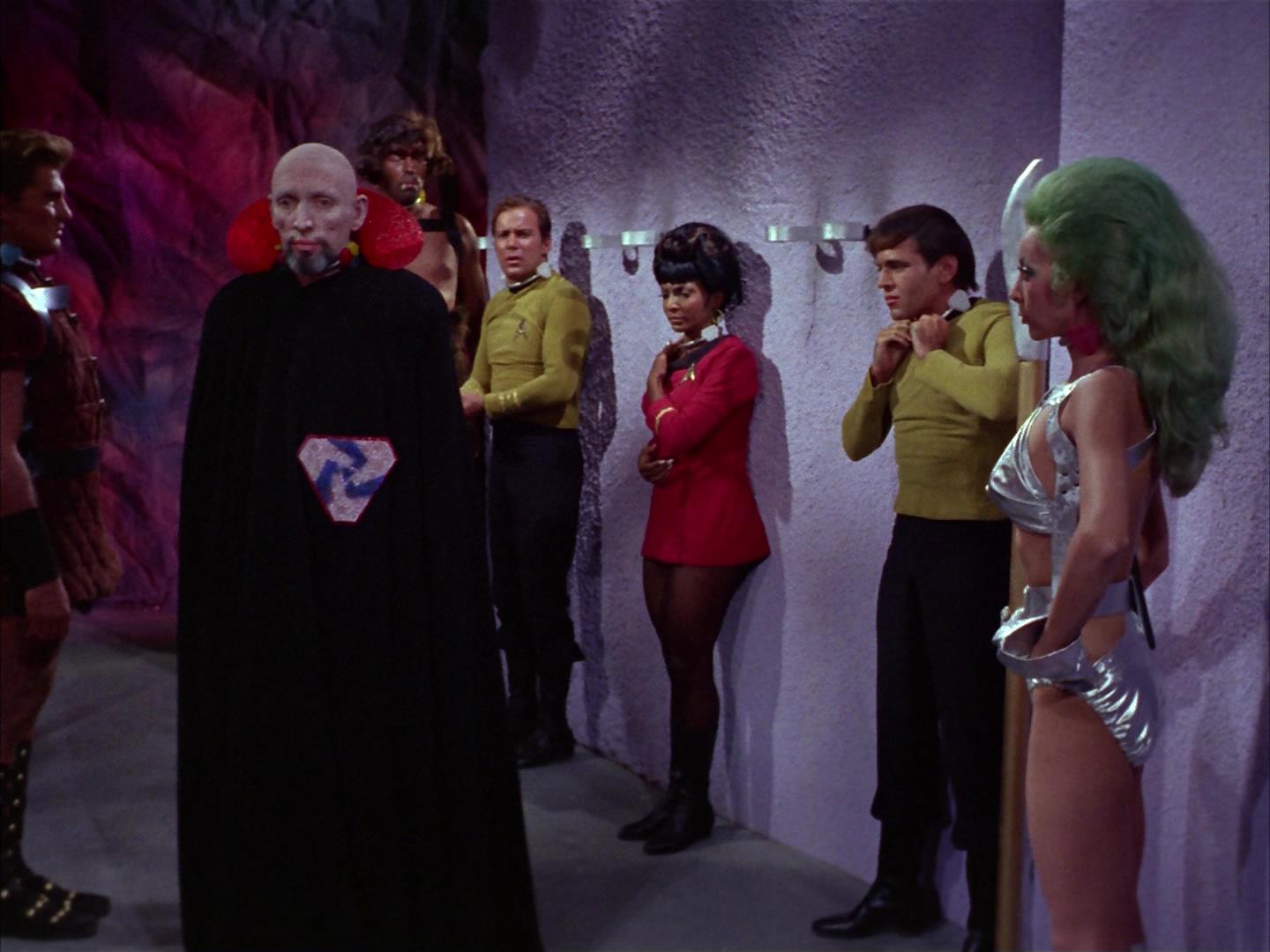 ariane179254_StarTrek_2x16_TheGamestersOfTriskelion_0446.jpg