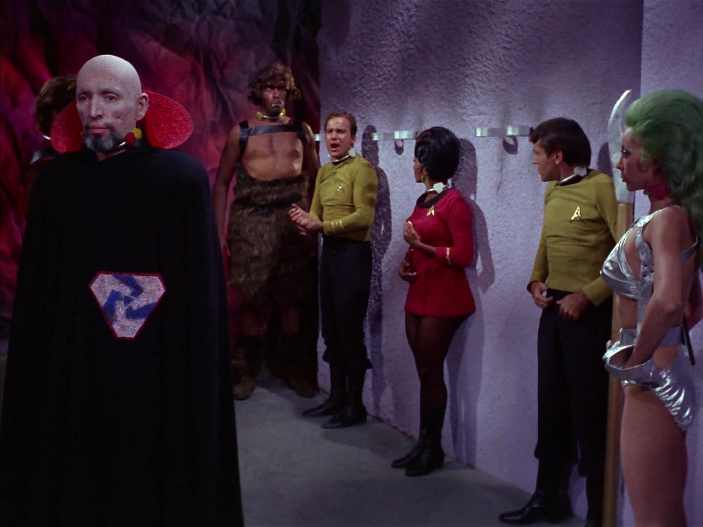 ariane179254_StarTrek_2x16_TheGamestersOfTriskelion_0449.jpg