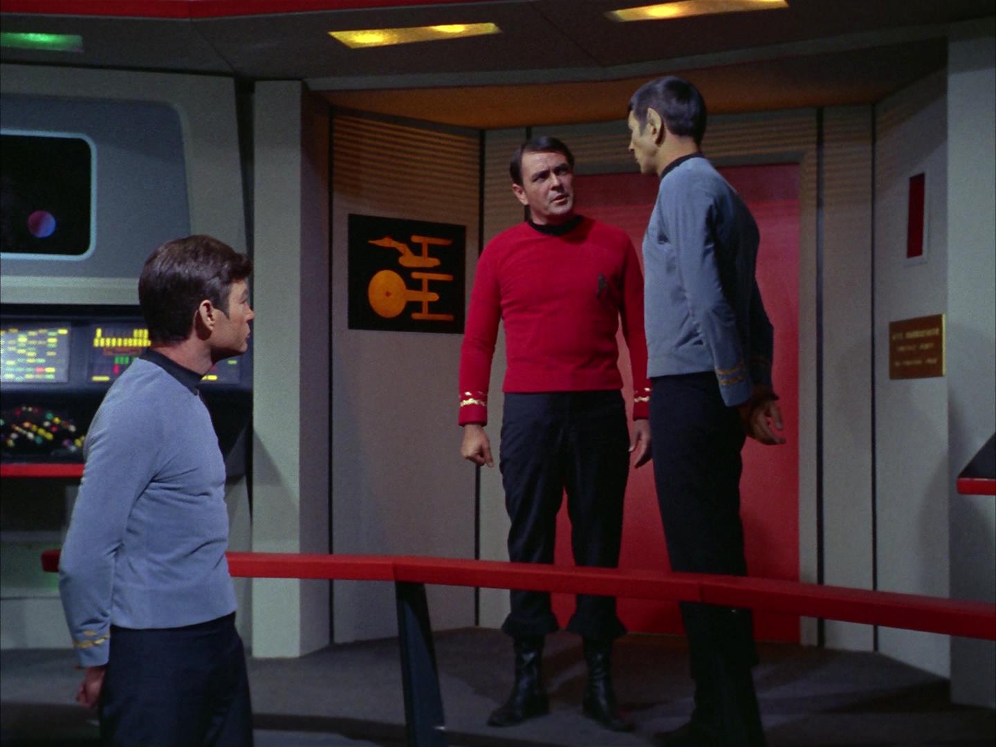 ariane179254_StarTrek_2x16_TheGamestersOfTriskelion_0491.jpg