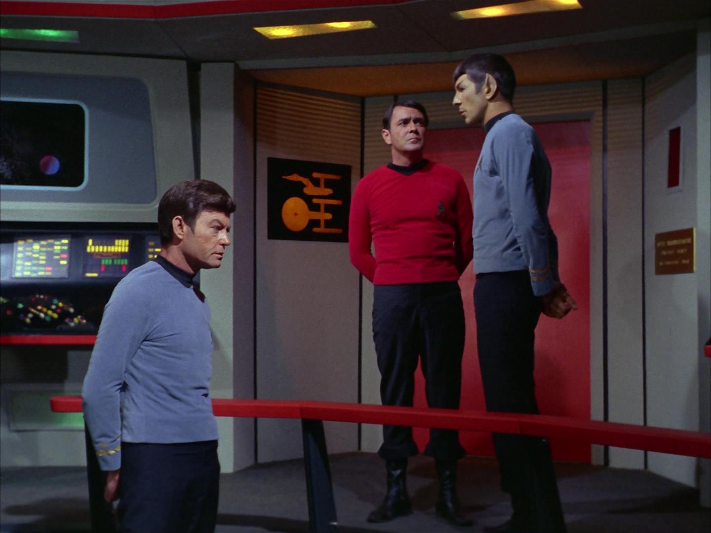 ariane179254_StarTrek_2x16_TheGamestersOfTriskelion_0506.jpg