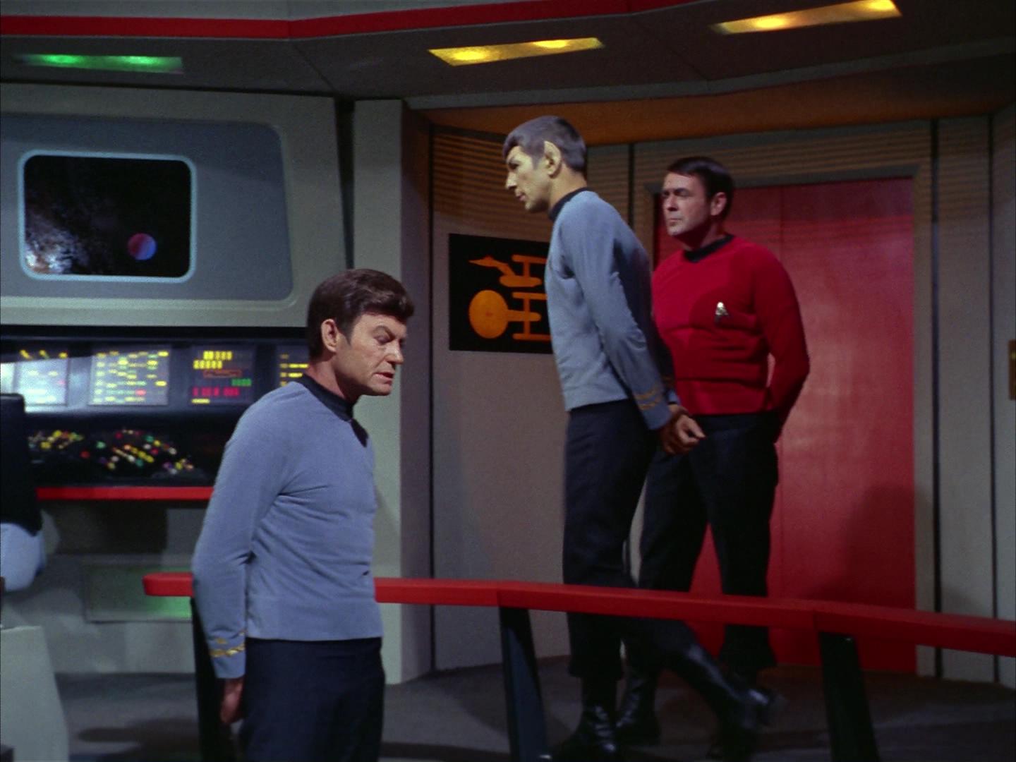 ariane179254_StarTrek_2x16_TheGamestersOfTriskelion_0507.jpg