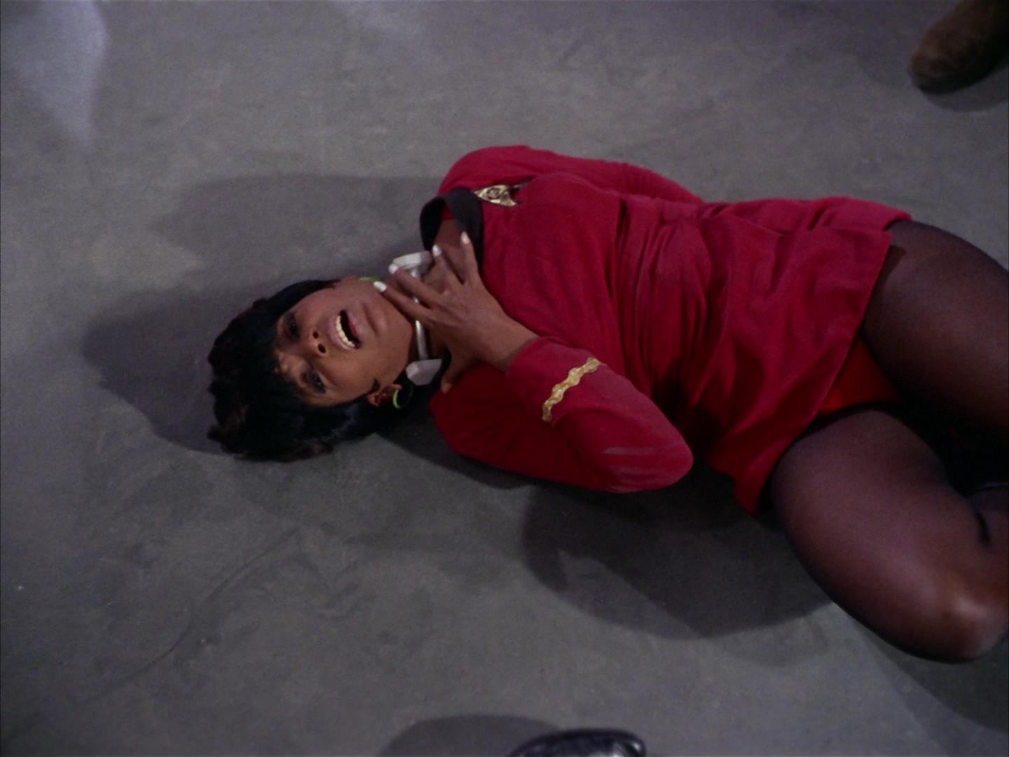 ariane179254_StarTrek_2x16_TheGamestersOfTriskelion_0597.jpg