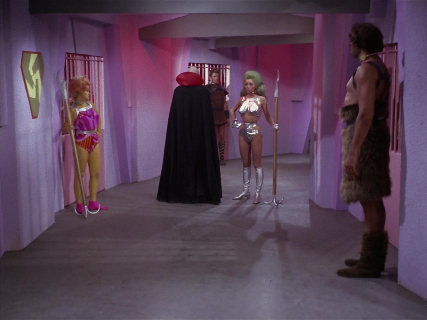 ariane179254_StarTrek_2x16_TheGamestersOfTriskelion_0647.jpg