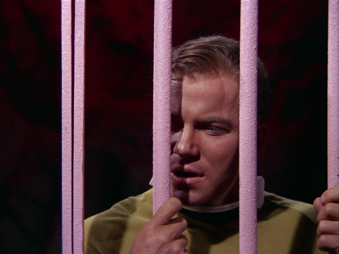 ariane179254_StarTrek_2x16_TheGamestersOfTriskelion_0727.jpg
