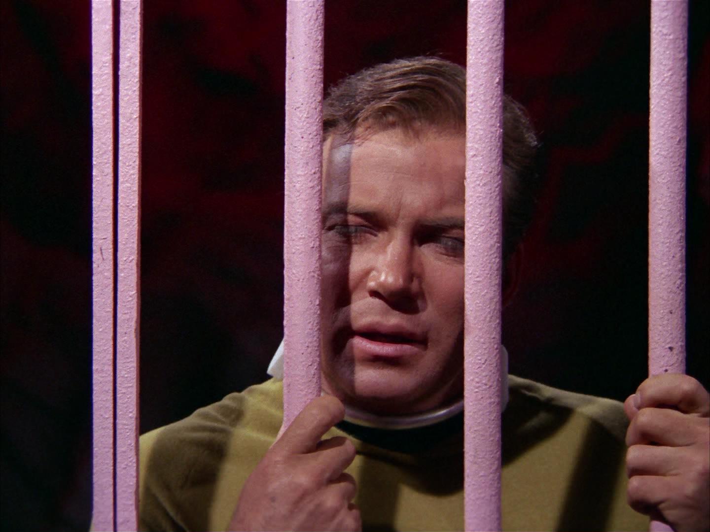 ariane179254_StarTrek_2x16_TheGamestersOfTriskelion_0732.jpg