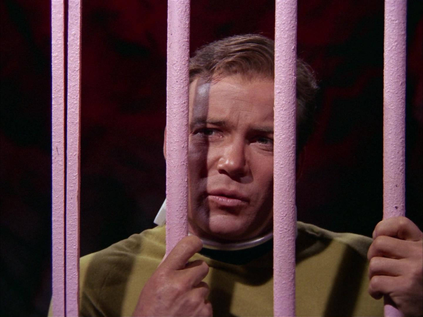 ariane179254_StarTrek_2x16_TheGamestersOfTriskelion_0733.jpg