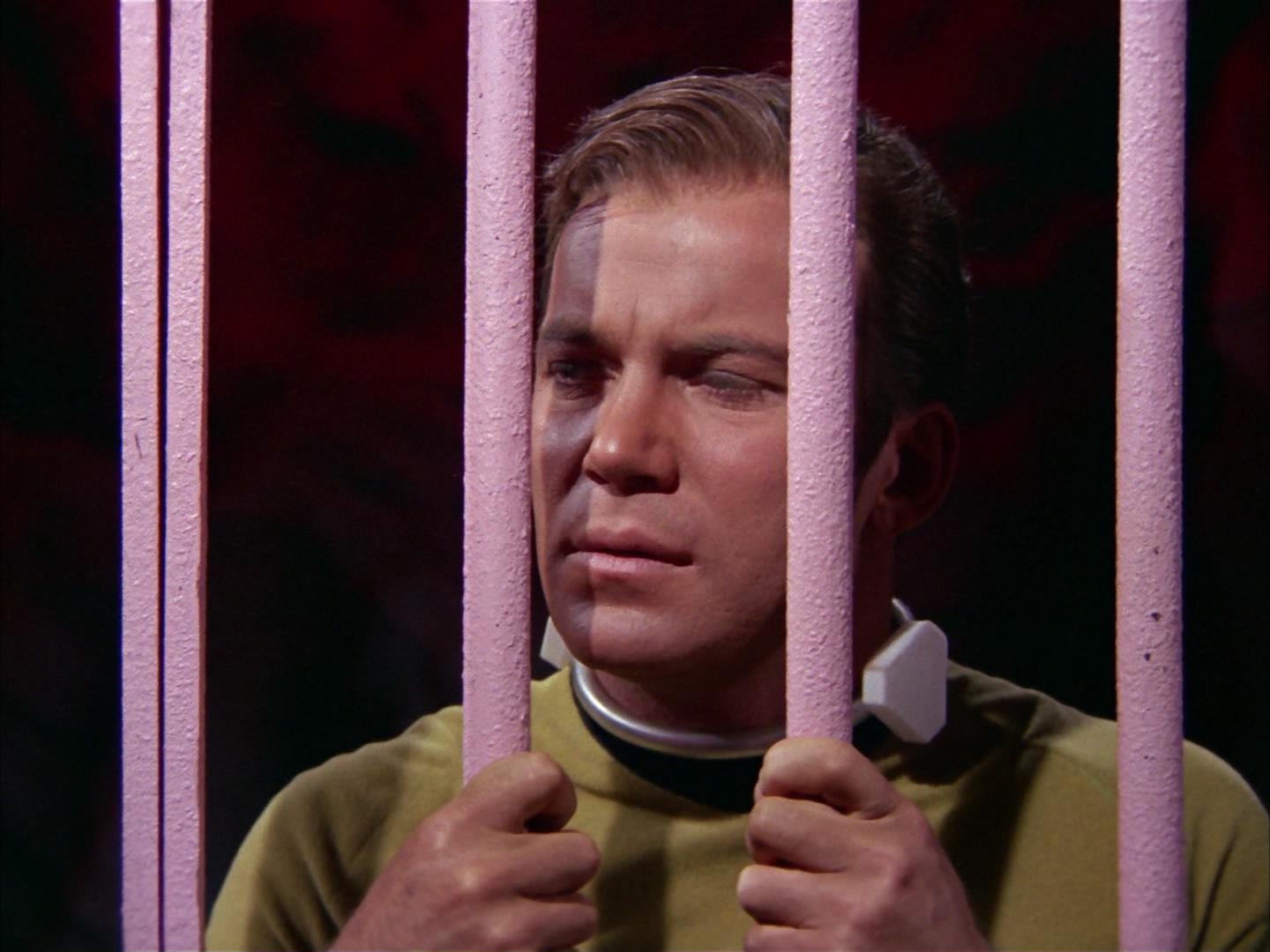ariane179254_StarTrek_2x16_TheGamestersOfTriskelion_0756.jpg