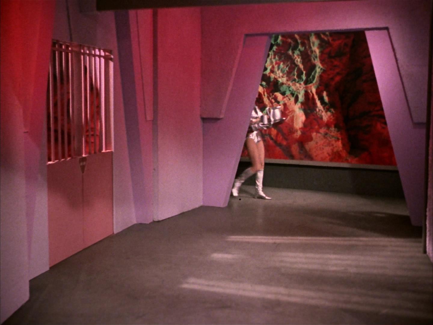 ariane179254_StarTrek_2x16_TheGamestersOfTriskelion_0781.jpg