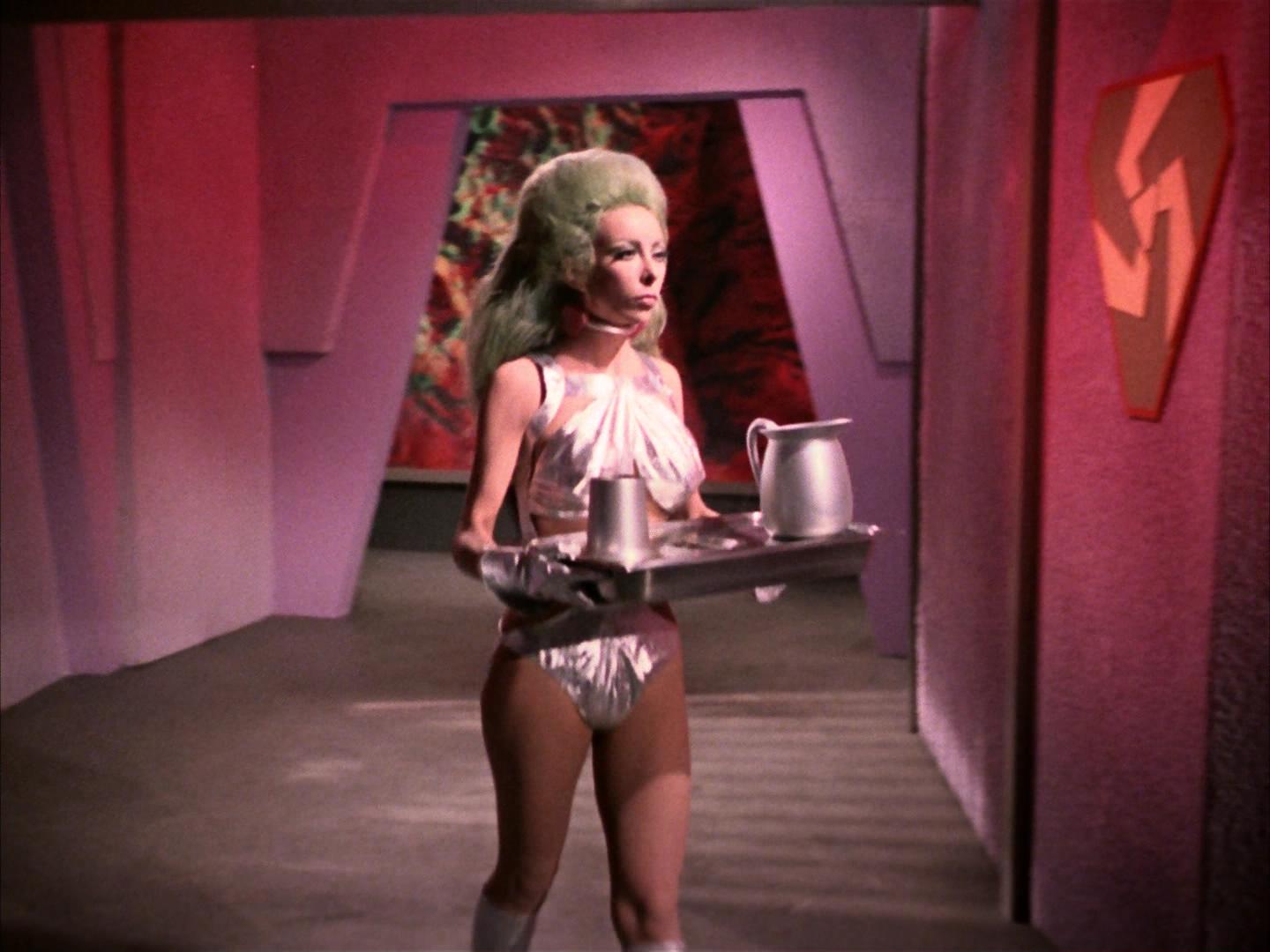 ariane179254_StarTrek_2x16_TheGamestersOfTriskelion_0786.jpg