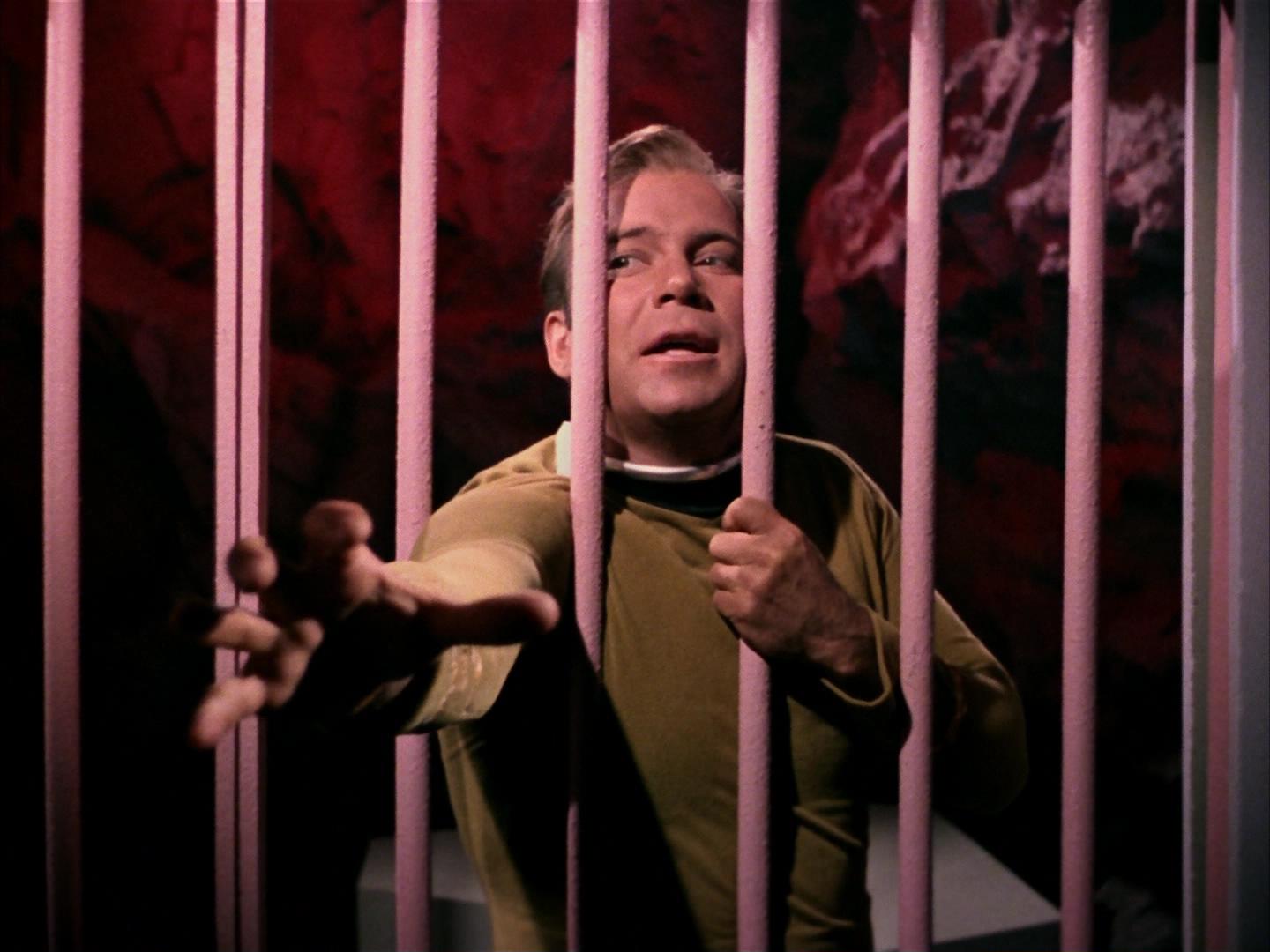ariane179254_StarTrek_2x16_TheGamestersOfTriskelion_0791.jpg