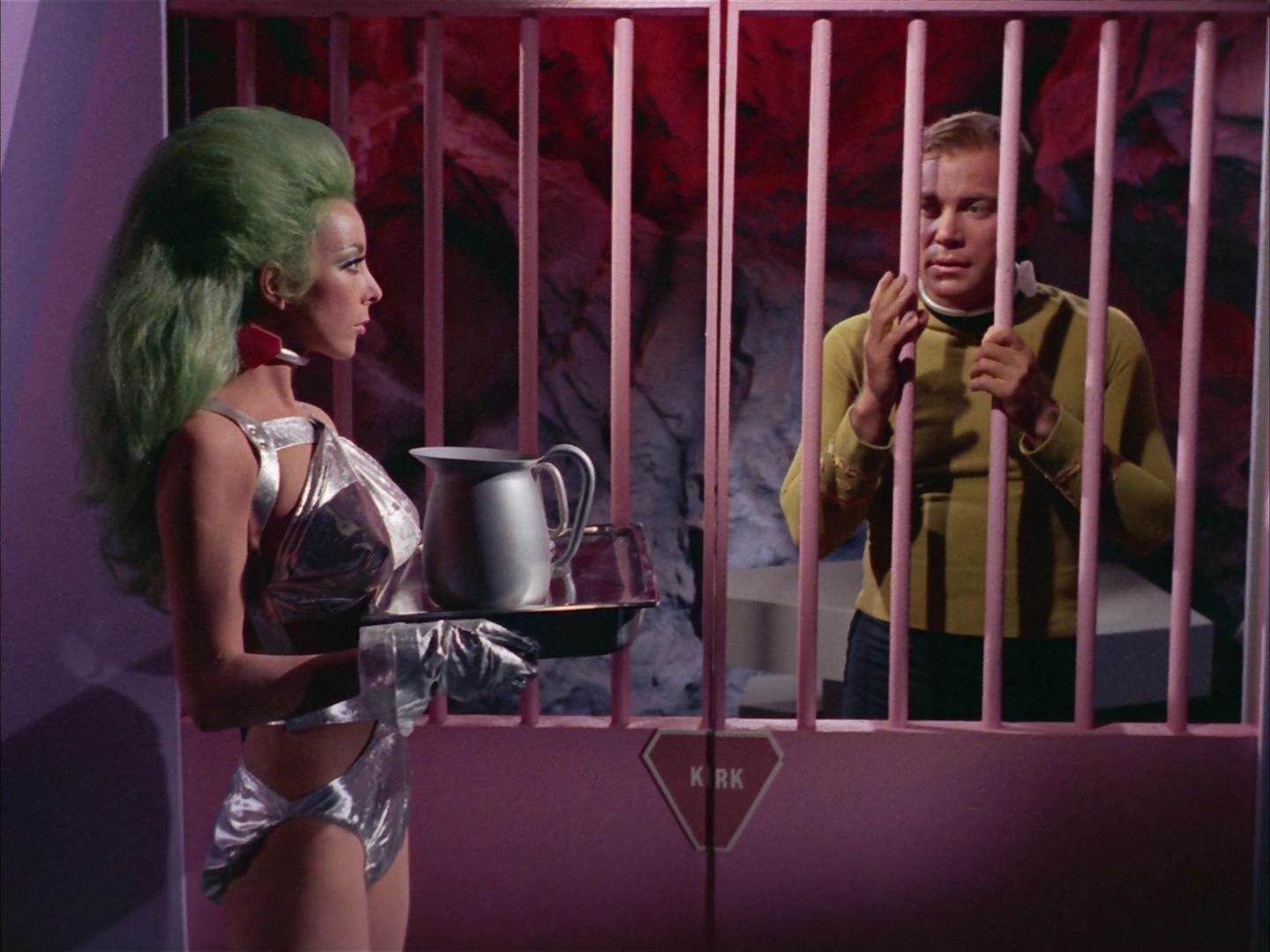 ariane179254_StarTrek_2x16_TheGamestersOfTriskelion_0815.jpg