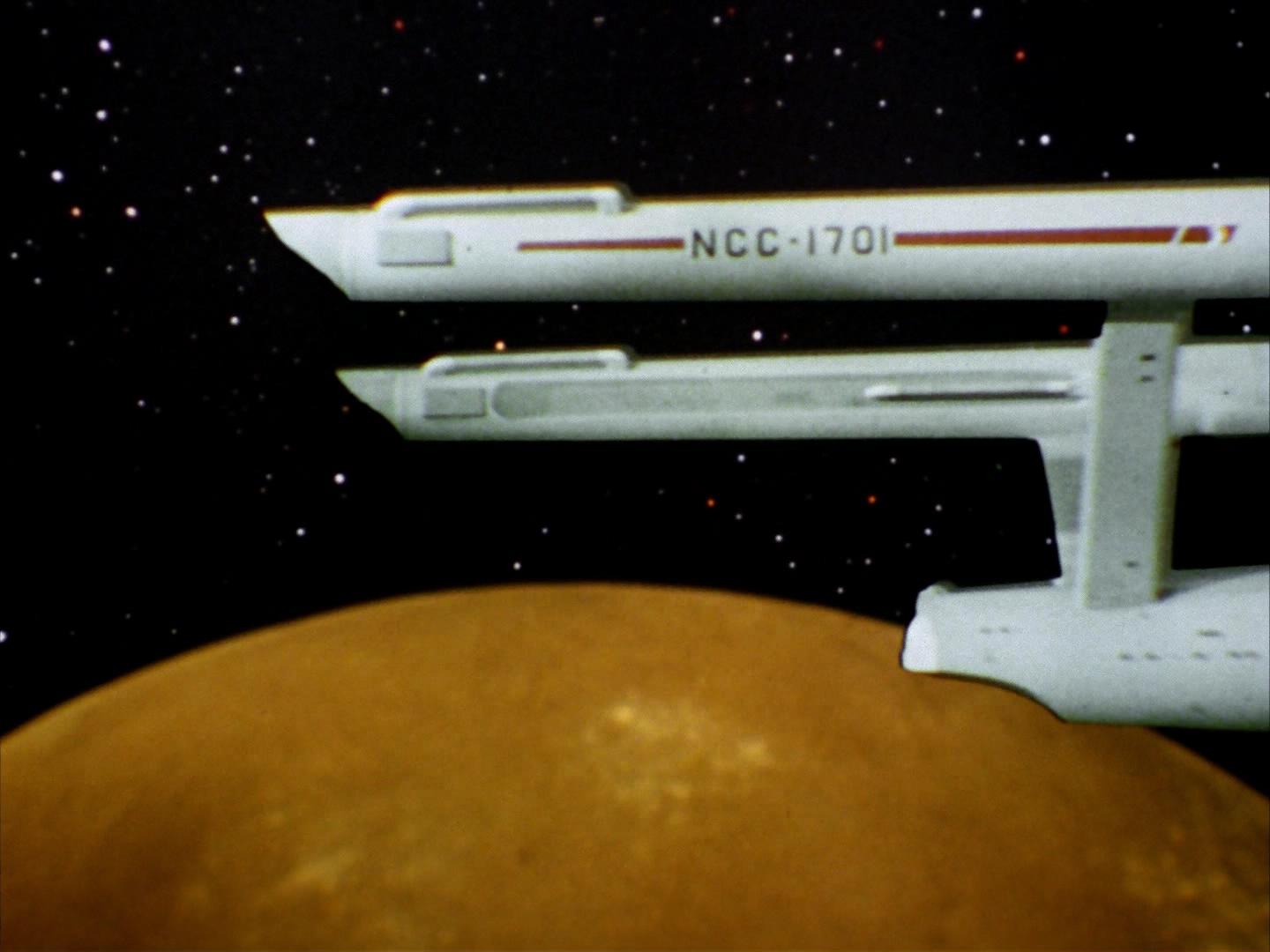 ariane179254_StarTrek_2x16_TheGamestersOfTriskelion_0841.jpg