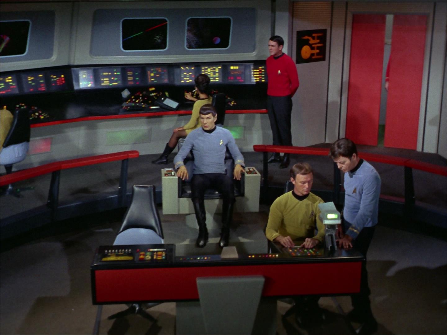 ariane179254_StarTrek_2x16_TheGamestersOfTriskelion_0857.jpg