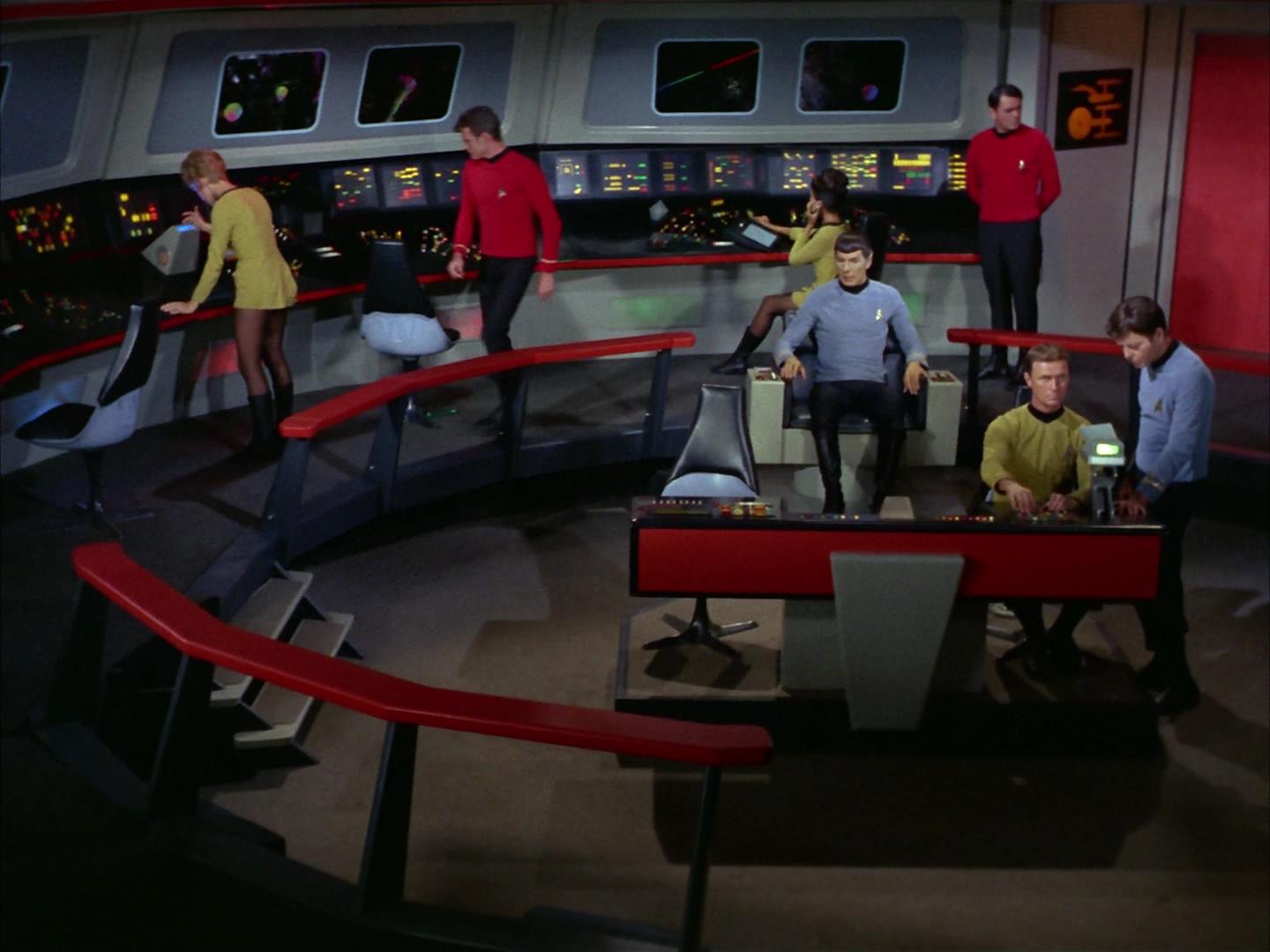 ariane179254_StarTrek_2x16_TheGamestersOfTriskelion_0862.jpg