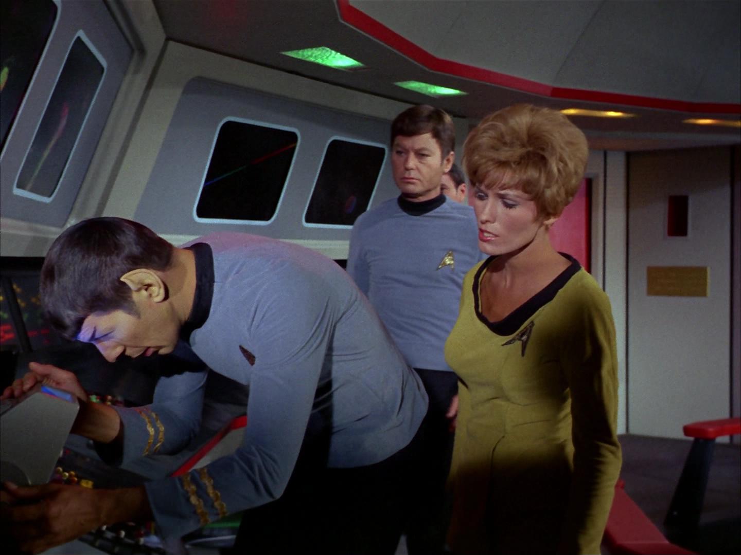 ariane179254_StarTrek_2x16_TheGamestersOfTriskelion_0872.jpg