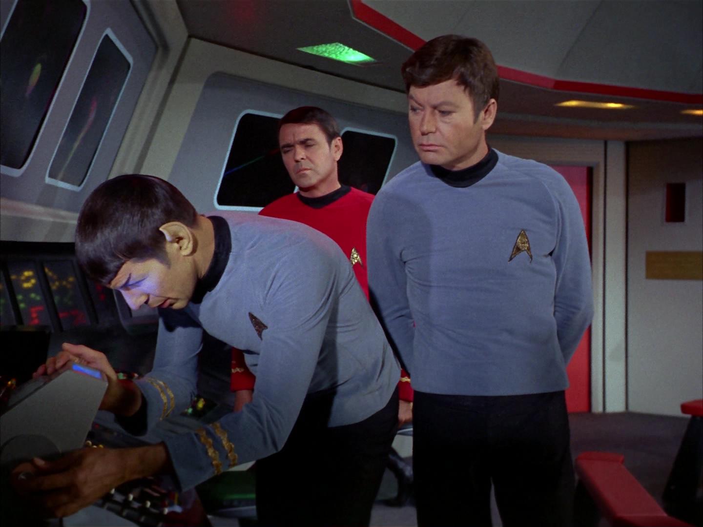 ariane179254_StarTrek_2x16_TheGamestersOfTriskelion_0877.jpg