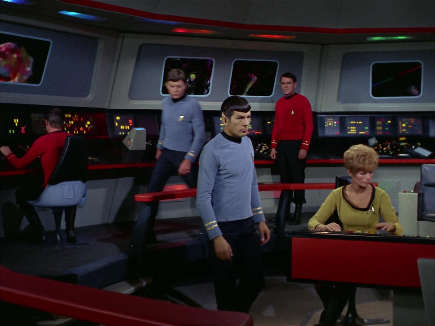 ariane179254_StarTrek_2x16_TheGamestersOfTriskelion_0905.jpg