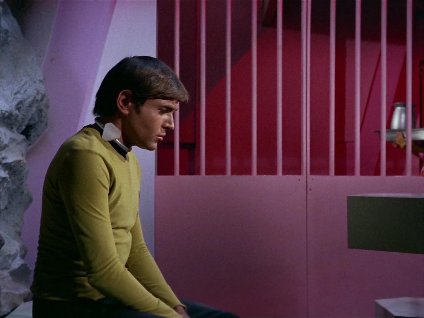 ariane179254_StarTrek_2x16_TheGamestersOfTriskelion_0938.jpg