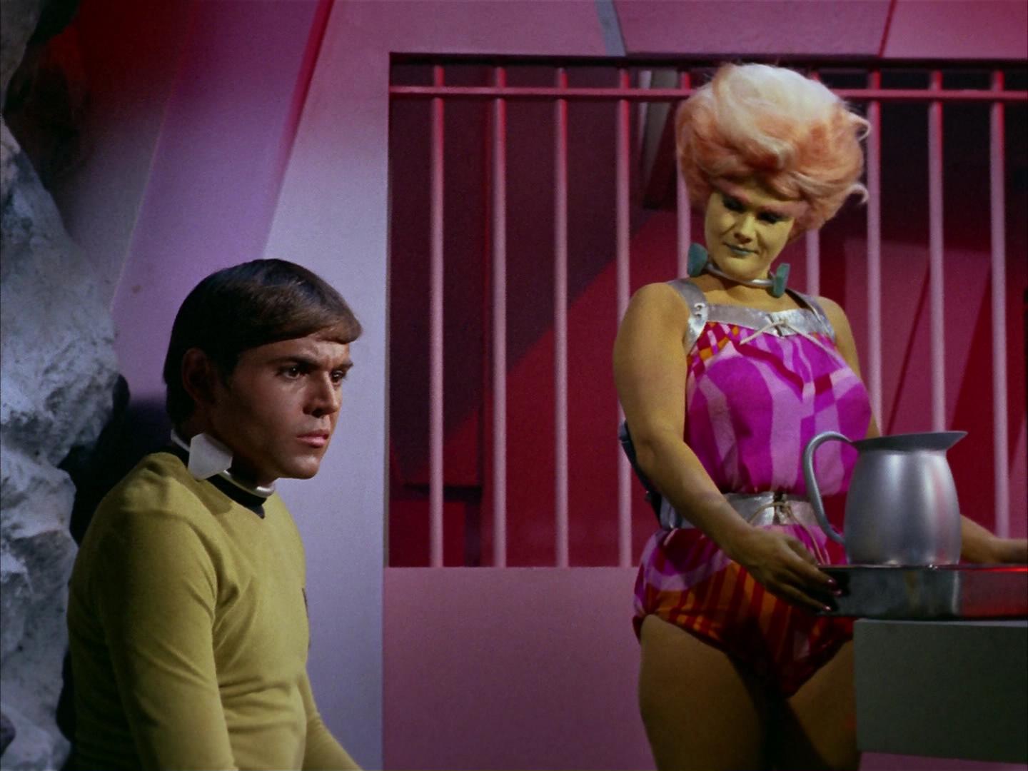 ariane179254_StarTrek_2x16_TheGamestersOfTriskelion_0951.jpg