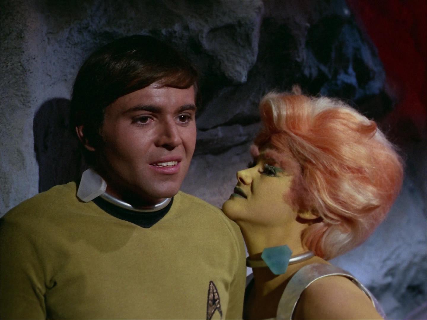 ariane179254_StarTrek_2x16_TheGamestersOfTriskelion_1015.jpg