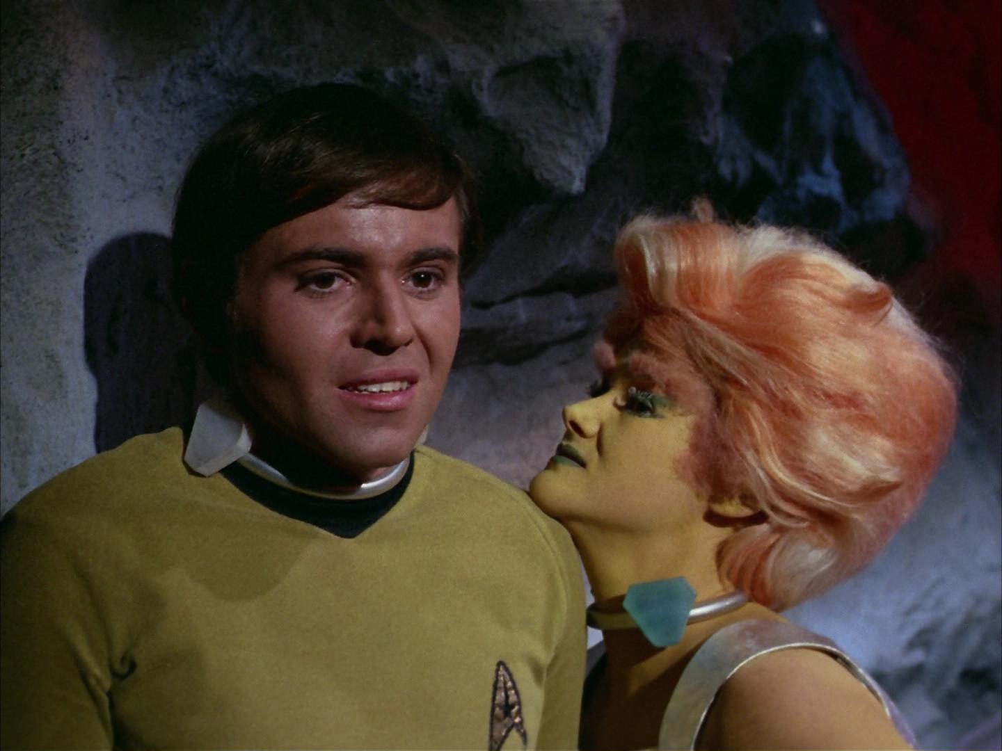 ariane179254_StarTrek_2x16_TheGamestersOfTriskelion_1016.jpg