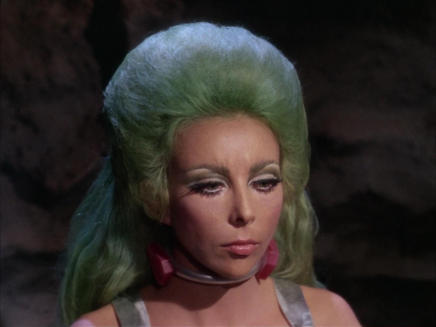 ariane179254_StarTrek_2x16_TheGamestersOfTriskelion_1043.jpg