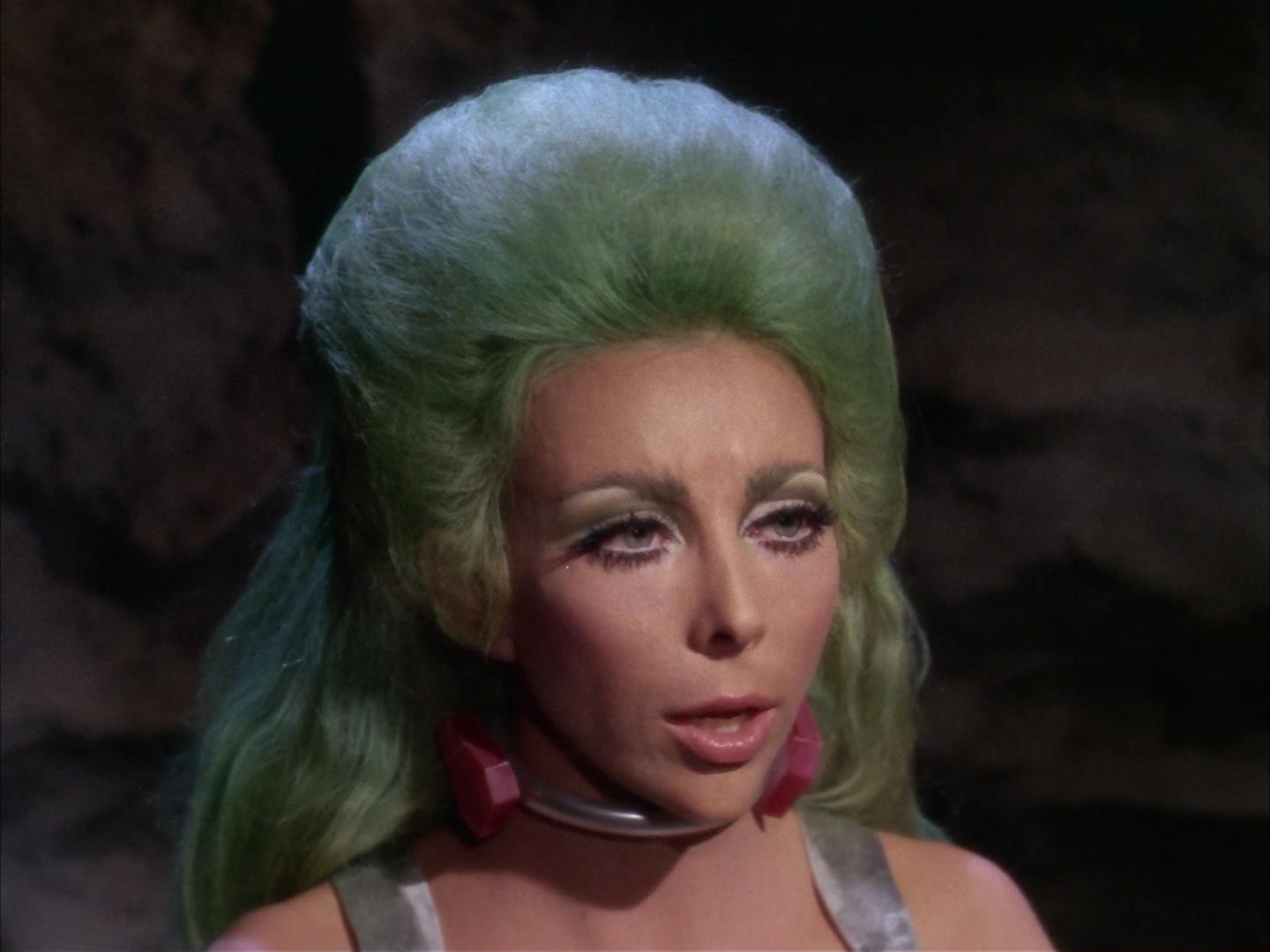 ariane179254_StarTrek_2x16_TheGamestersOfTriskelion_1044.jpg
