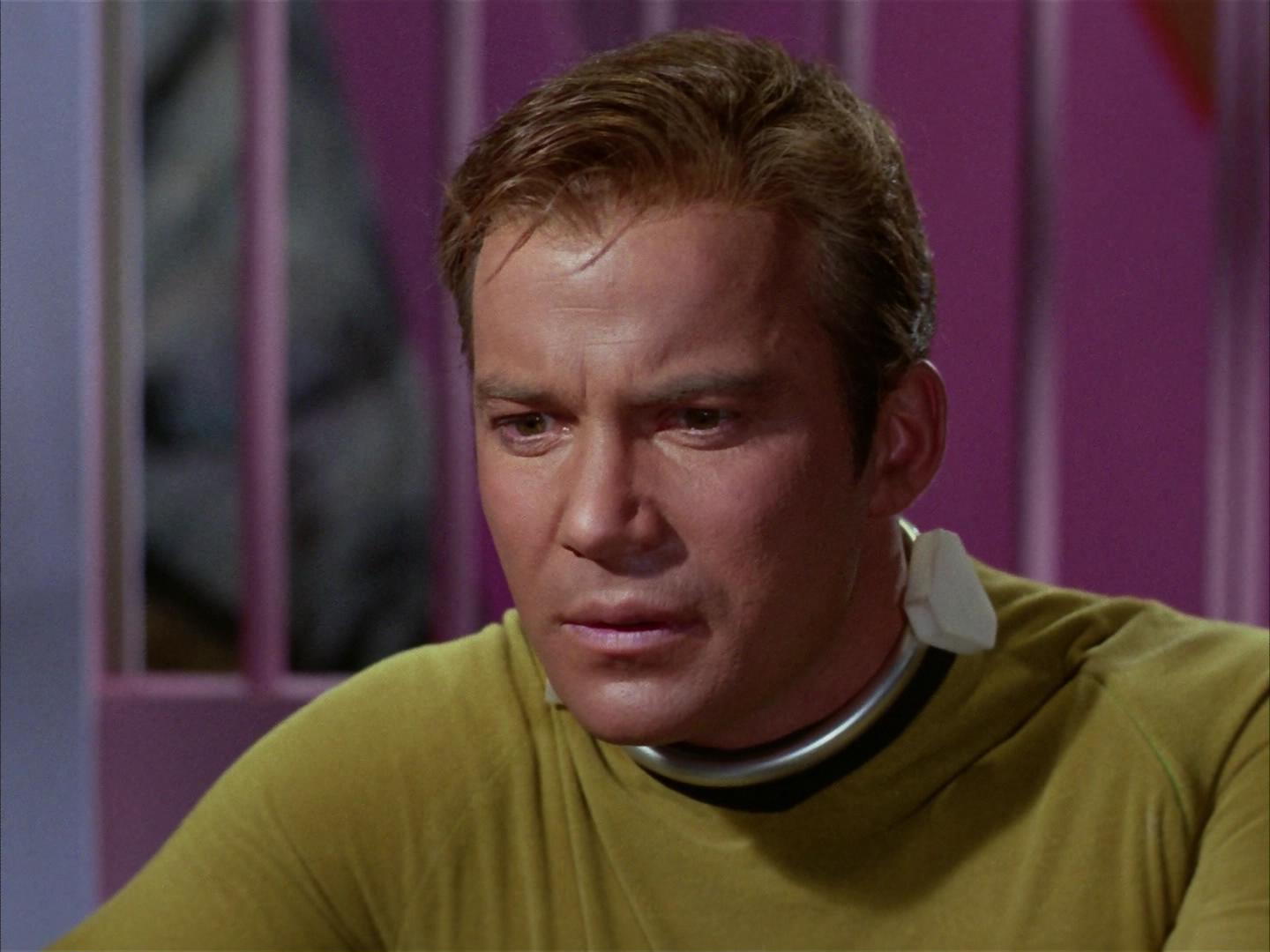 ariane179254_StarTrek_2x16_TheGamestersOfTriskelion_1049.jpg