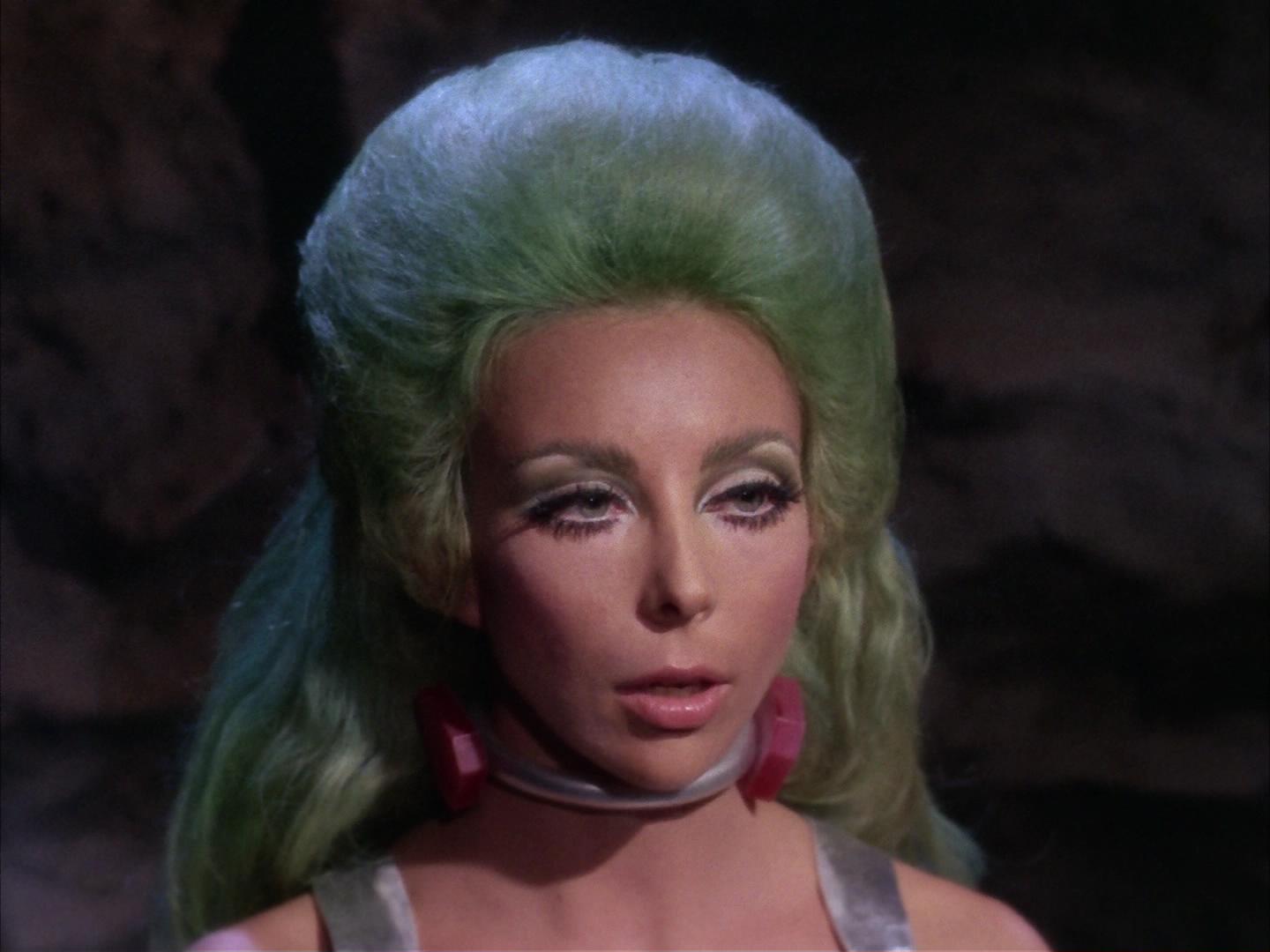 ariane179254_StarTrek_2x16_TheGamestersOfTriskelion_1081.jpg