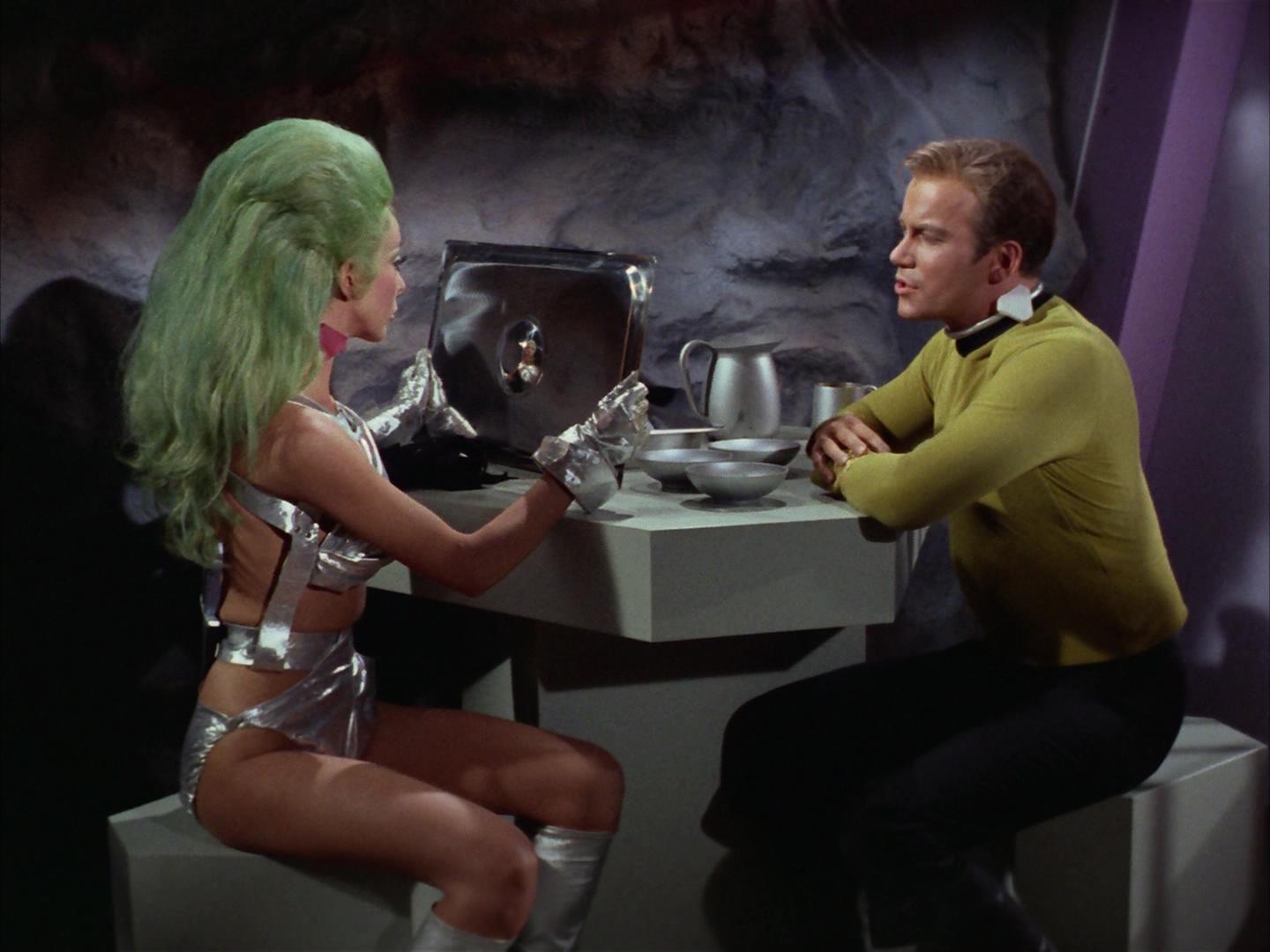 ariane179254_StarTrek_2x16_TheGamestersOfTriskelion_1121.jpg