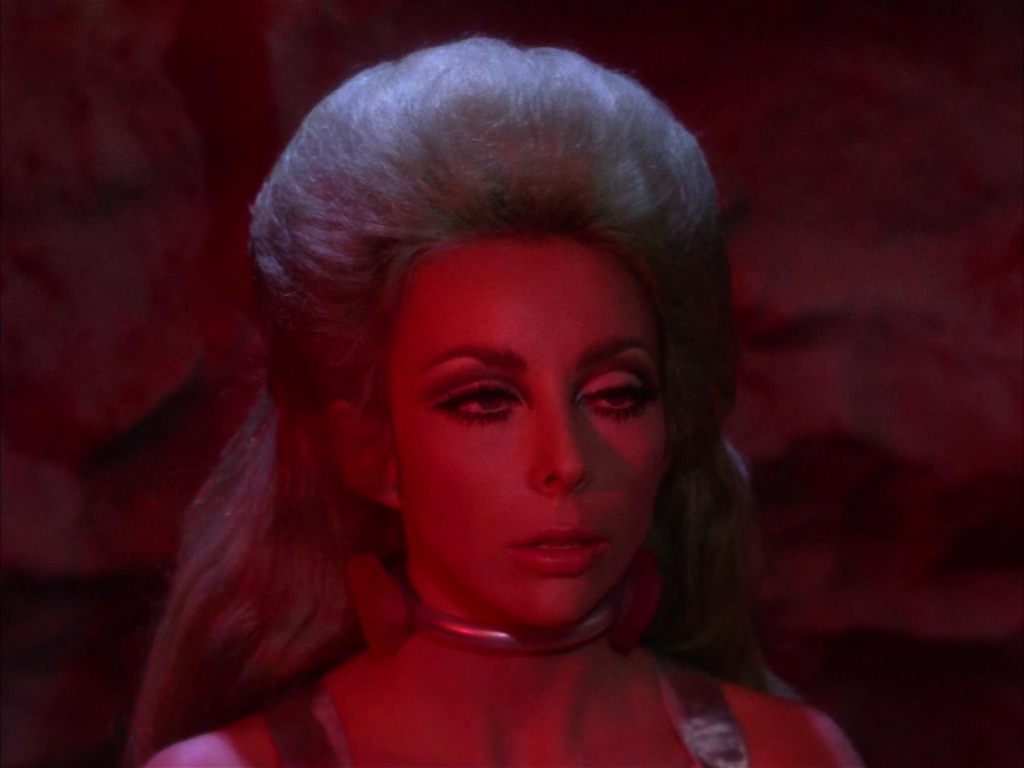 ariane179254_StarTrek_2x16_TheGamestersOfTriskelion_1150.jpg