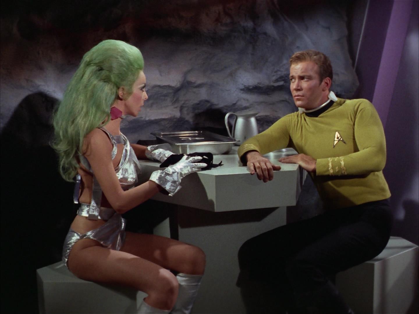 ariane179254_StarTrek_2x16_TheGamestersOfTriskelion_1158.jpg